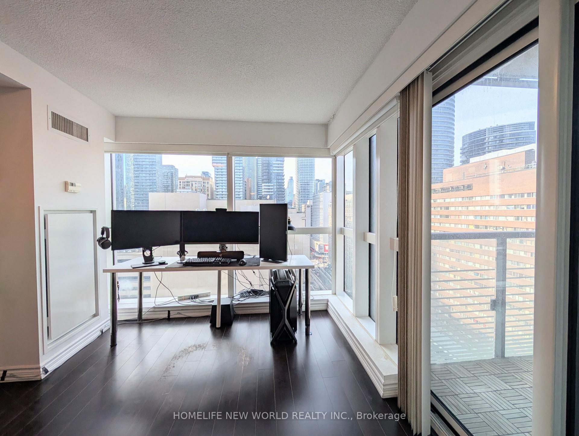 Photo 4 of Unit 1401, 386 Yonge Street, Toronto, Bay Street Corridor — HOMEH