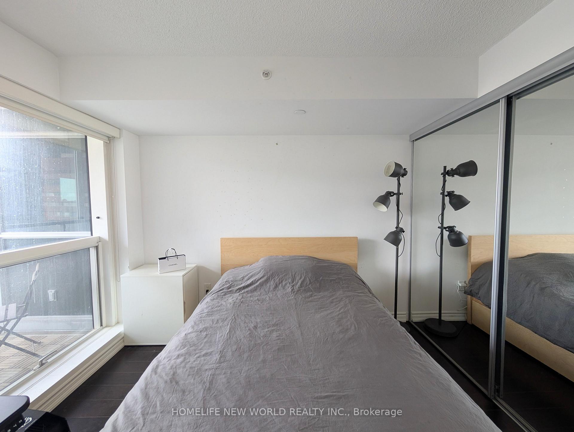 Photo 5 of Unit 1401, 386 Yonge Street, Toronto, Bay Street Corridor — HOMEH