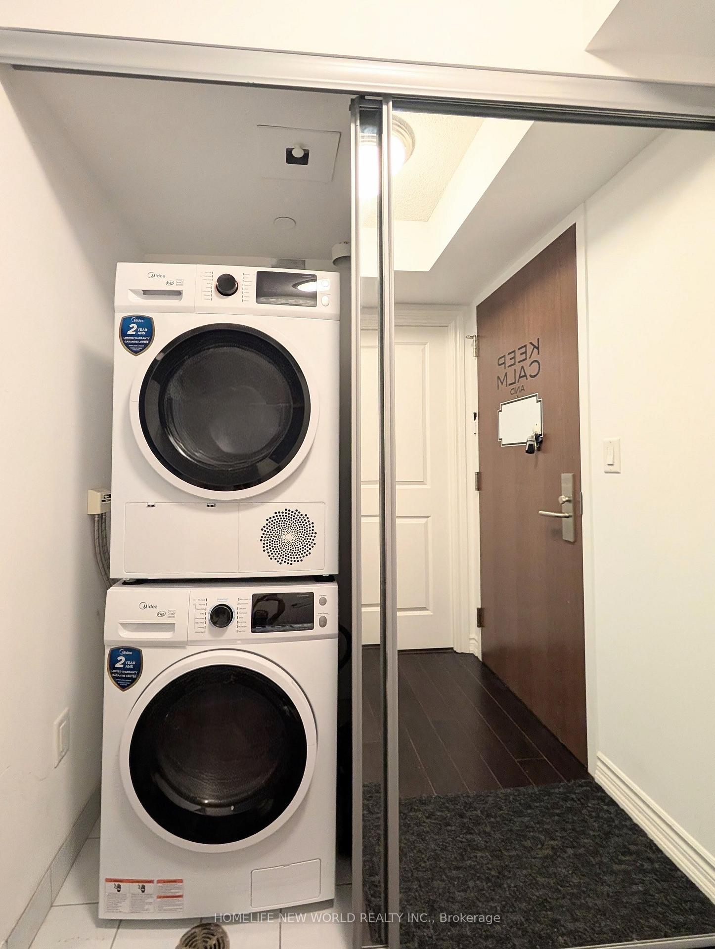 Photo 7 of Unit 1401, 386 Yonge Street, Toronto, Bay Street Corridor — HOMEH