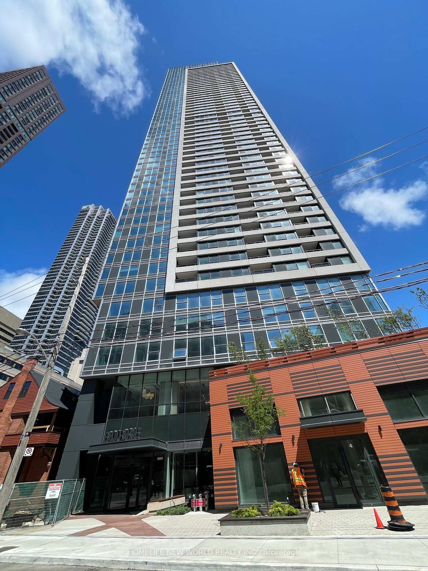 Photo 3 of Unit 4310, 609 Sherbourne Street, Toronto, North St. James Town — HOMEH
