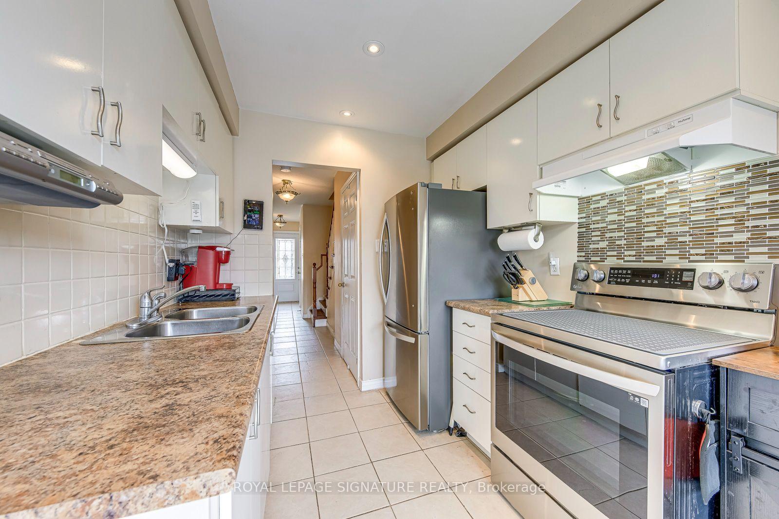Photo 6 of 6 Wood Circle, Caledon, Bolton East — HOMEH