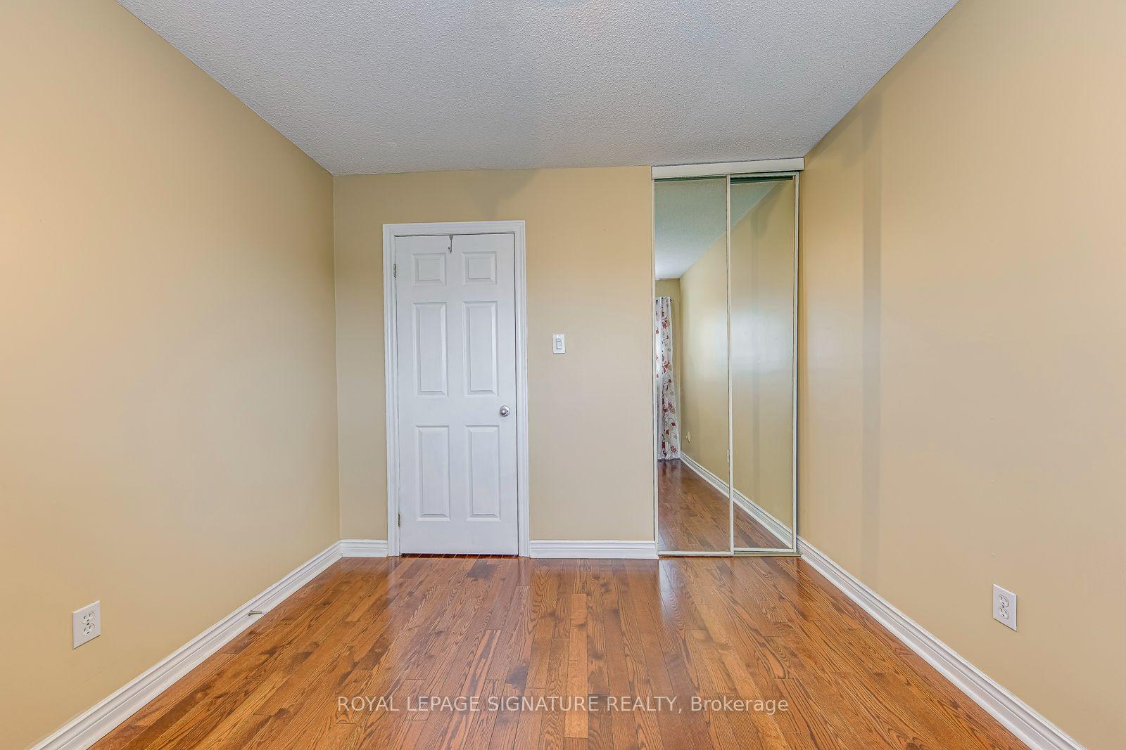 Photo 19 of 6 Wood Circle, Caledon, Bolton East — HOMEH
