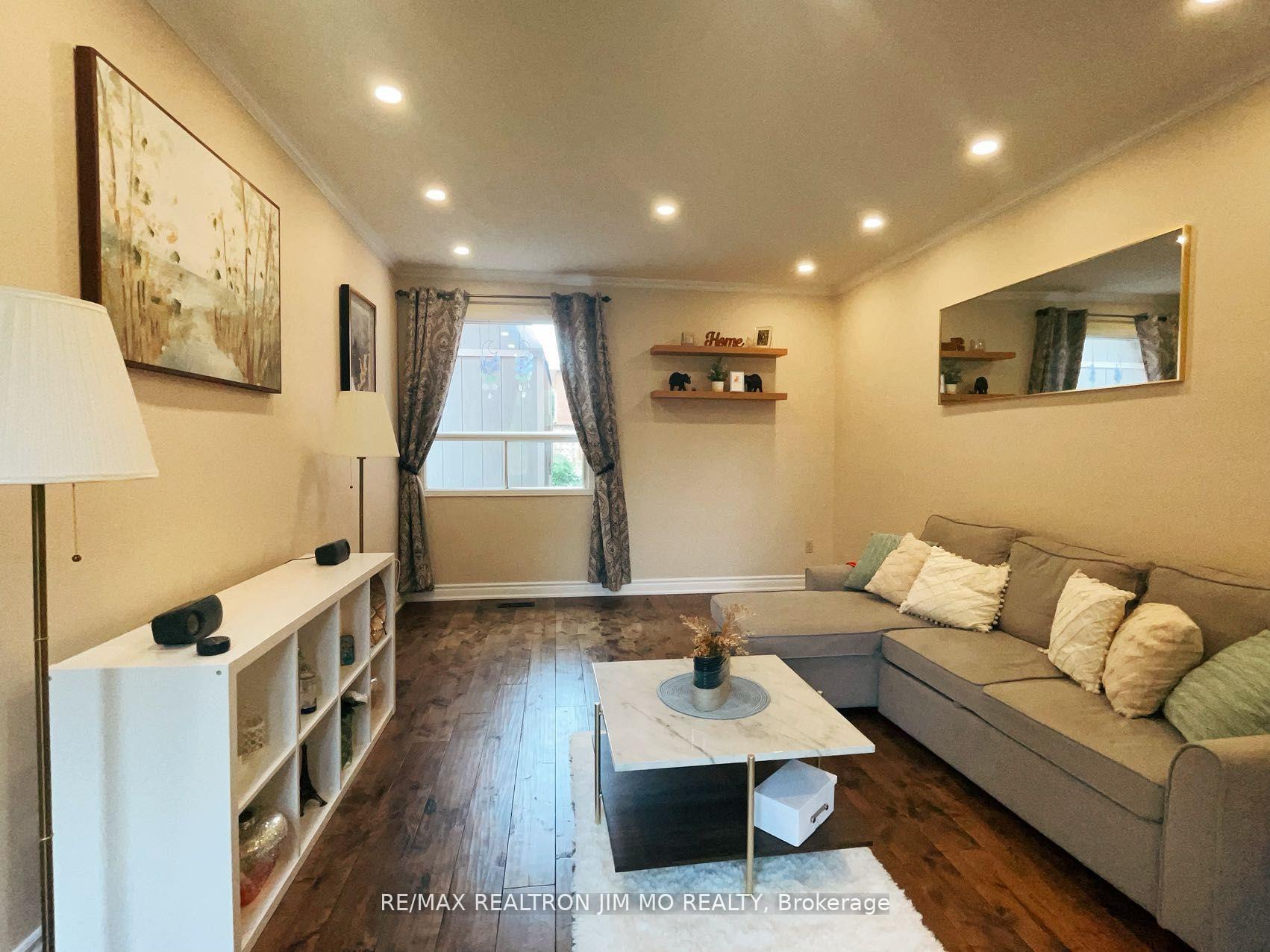 Photo 5 of 60 Silverbirch Place, Whitby, Pringle Creek — HOMEH