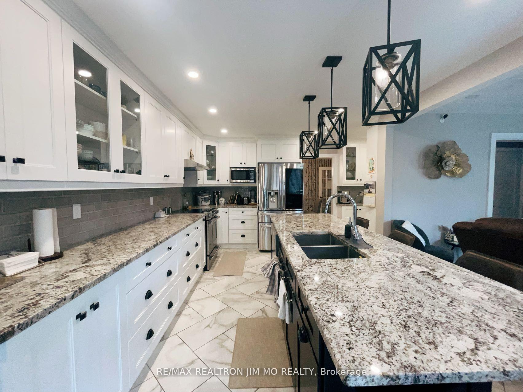 Photo 12 of 60 Silverbirch Place, Whitby, Pringle Creek — HOMEH