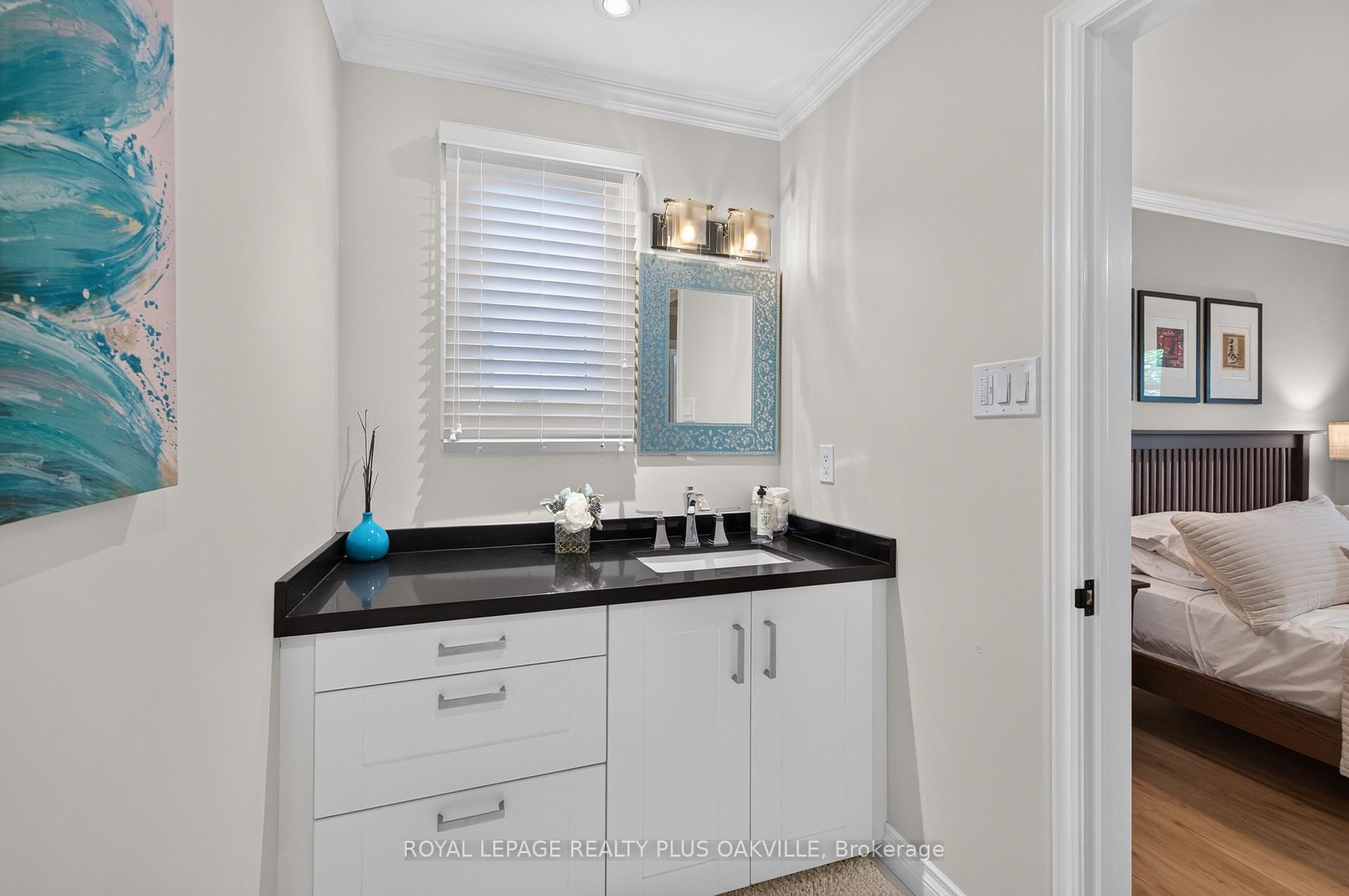 Photo 13 of 4527 Concord Place, Burlington, Shoreacres — HOMEH