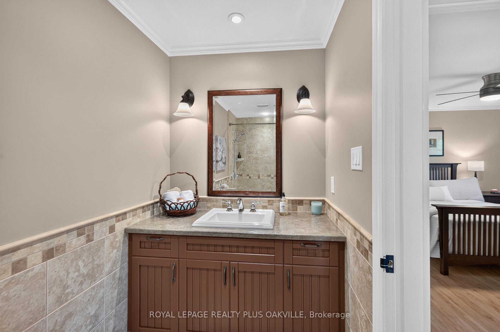 Photo 15 of 4527 Concord Place, Burlington, Shoreacres — HOMEH