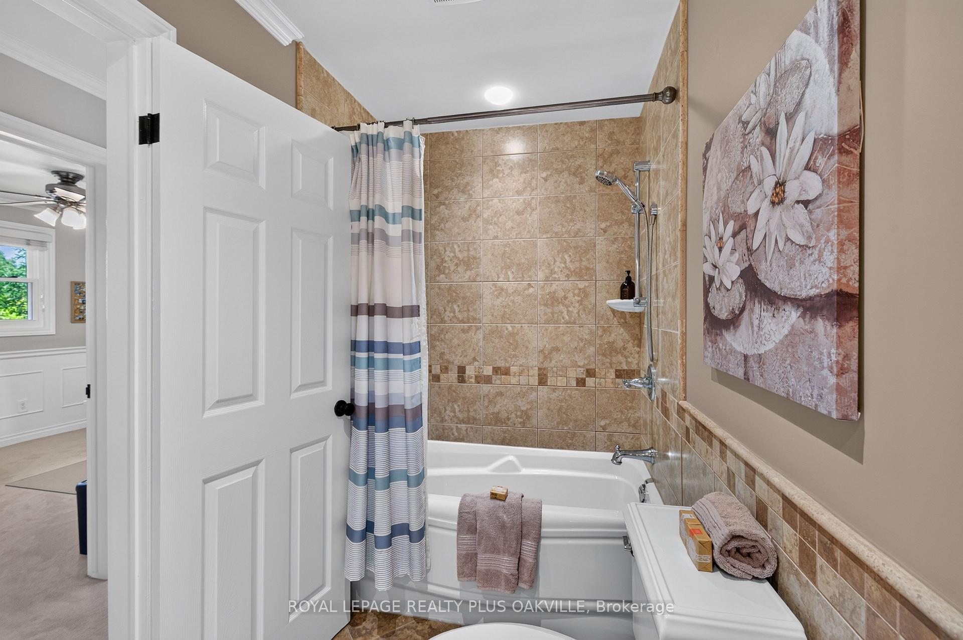 Photo 16 of 4527 Concord Place, Burlington, Shoreacres — HOMEH