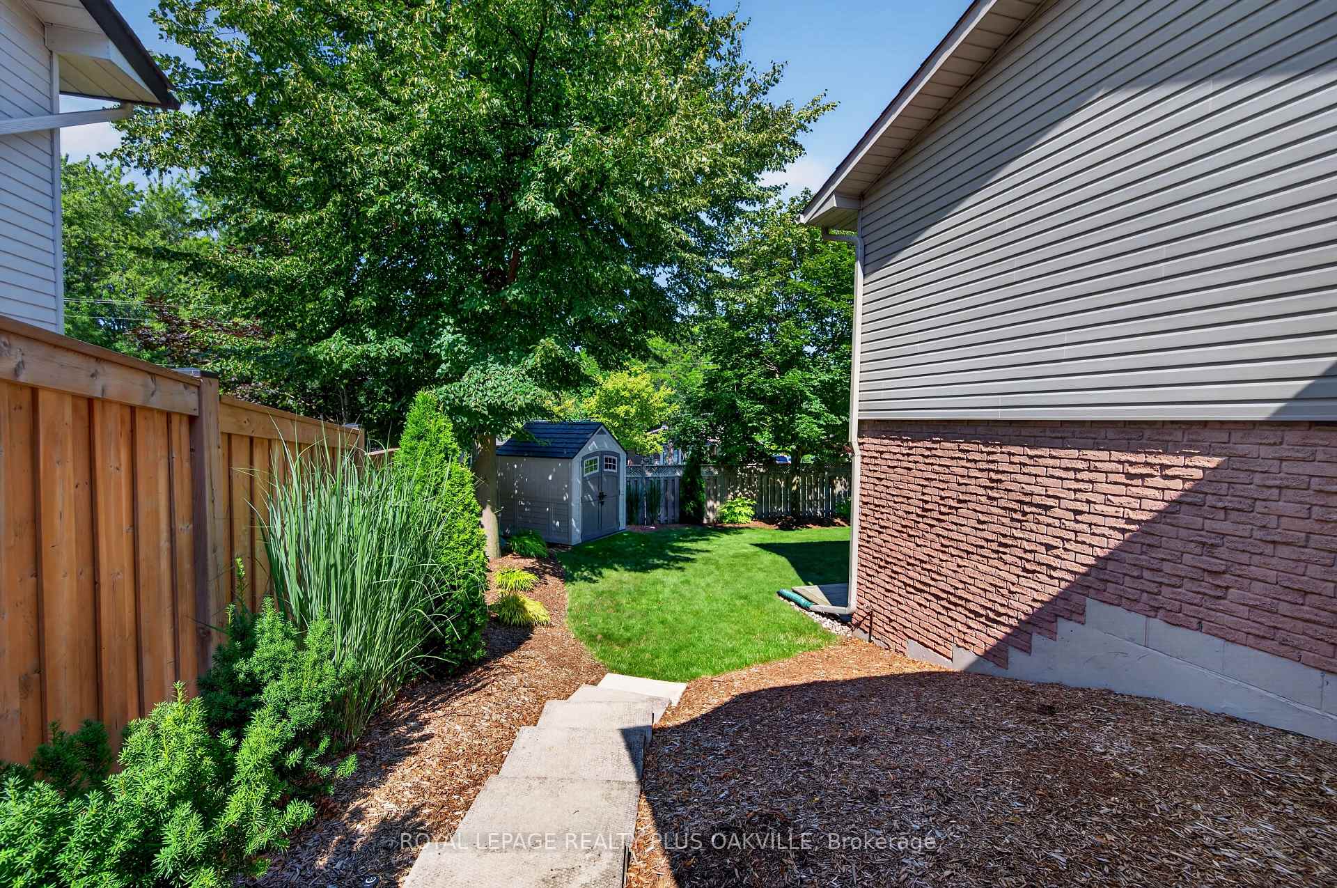 Photo 26 of 4527 Concord Place, Burlington, Shoreacres — HOMEH