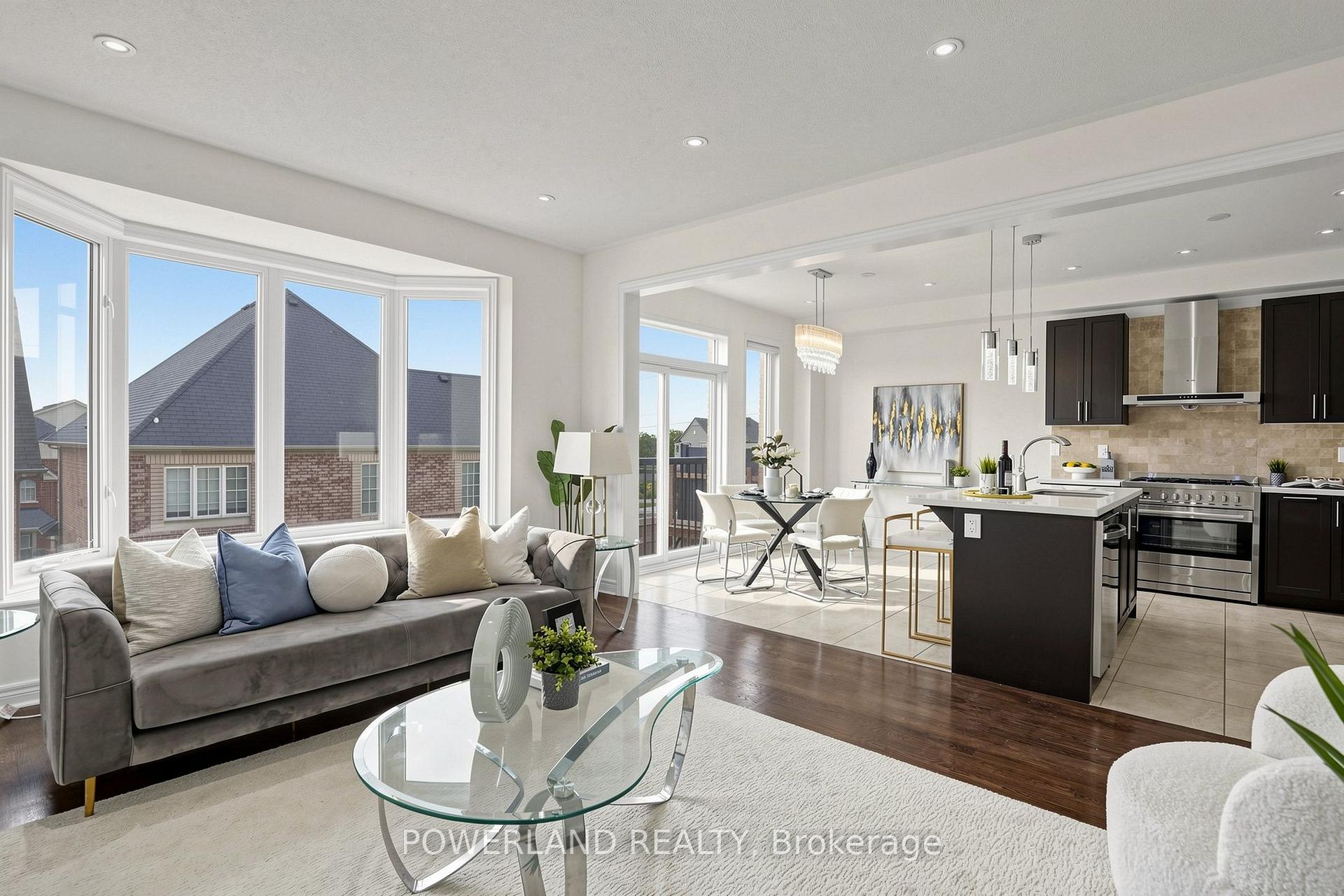 Photo 1 of 17 Fierheller Court, Markham, Berczy — HOMEH