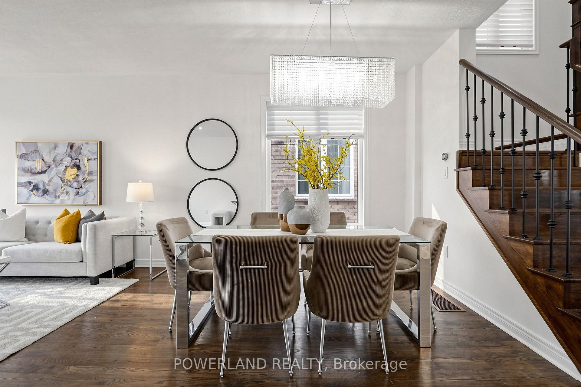 Photo 7 of 17 Fierheller Court, Markham, Berczy — HOMEH