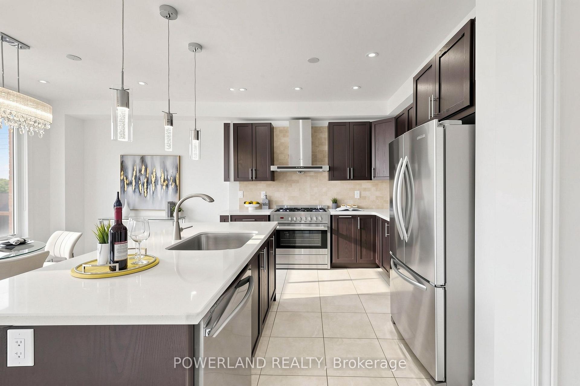 Photo 13 of 17 Fierheller Court, Markham, Berczy — HOMEH