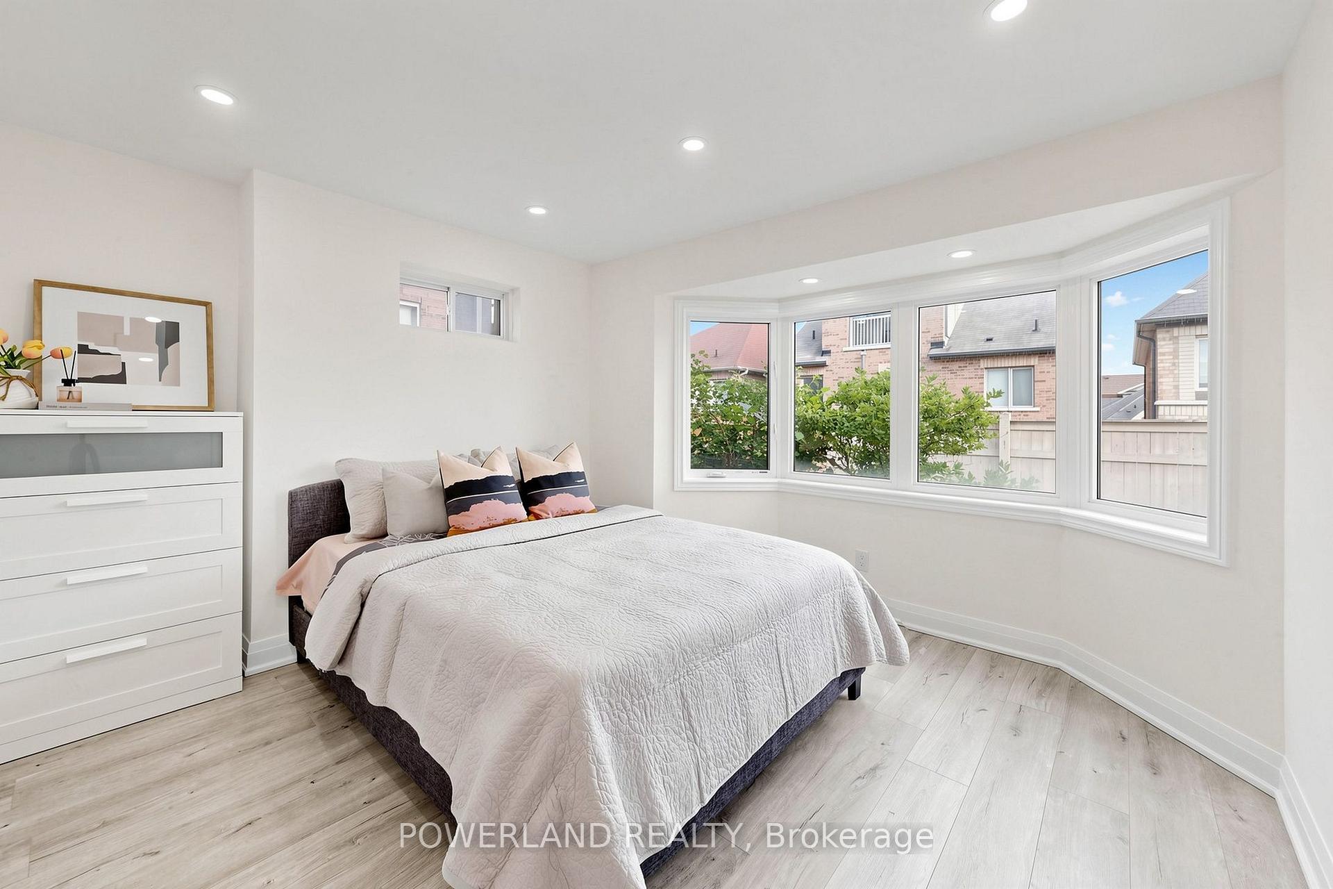 Photo 38 of 17 Fierheller Court, Markham, Berczy — HOMEH