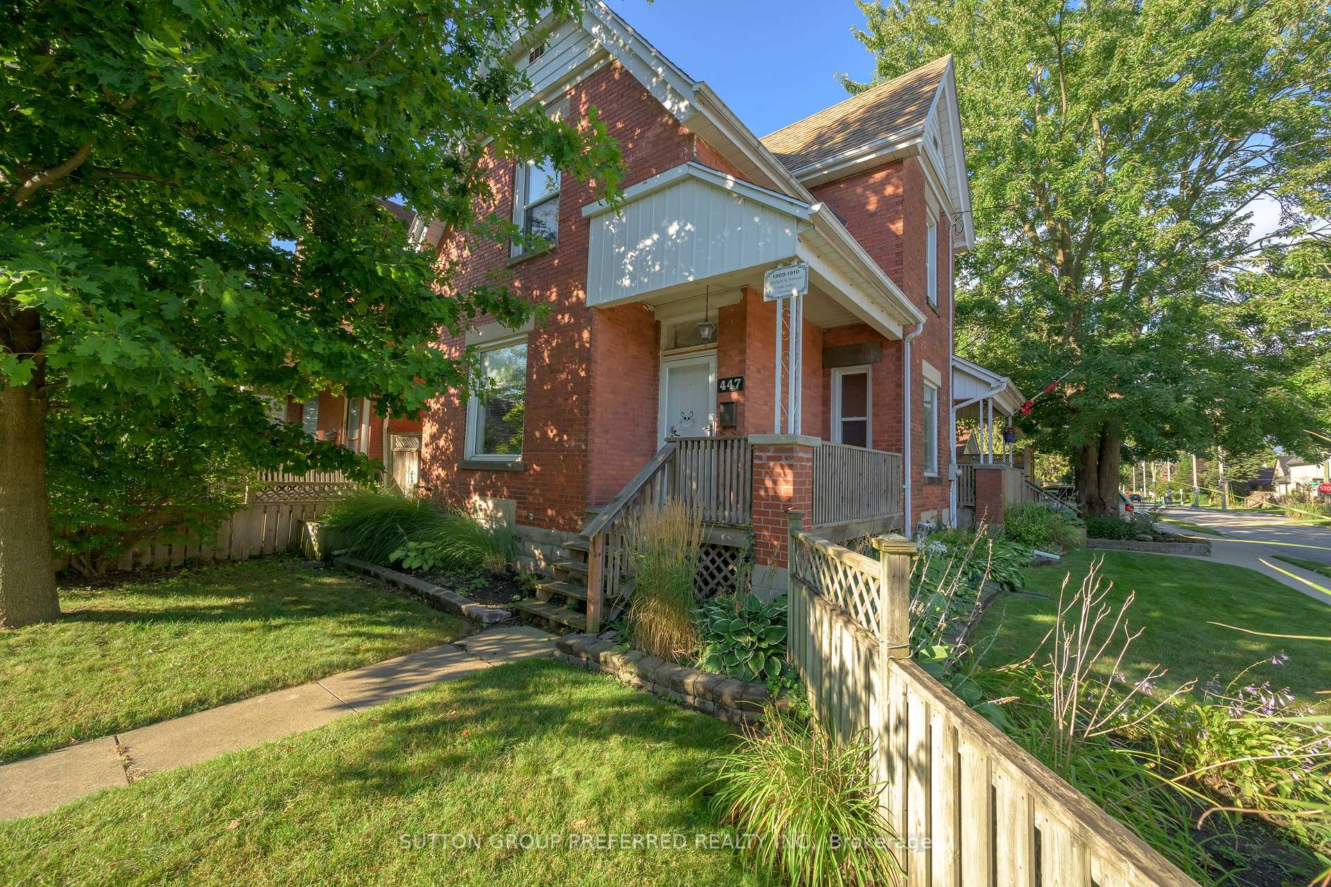 Photo 10 of 447 Woodman Avenue, London, East G — HOMEH