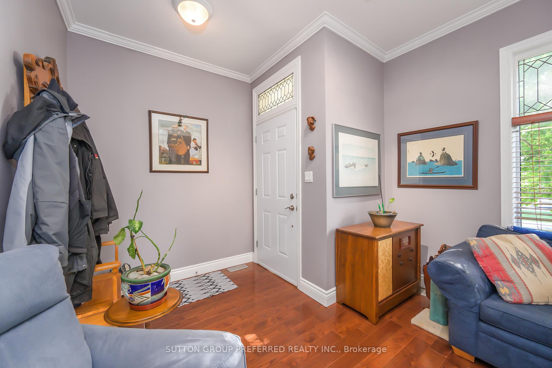 Photo 13 of 447 Woodman Avenue, London, East G — HOMEH