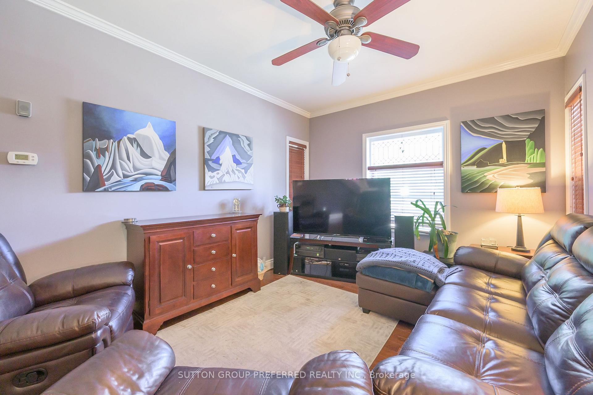 Photo 16 of 447 Woodman Avenue, London, East G — HOMEH