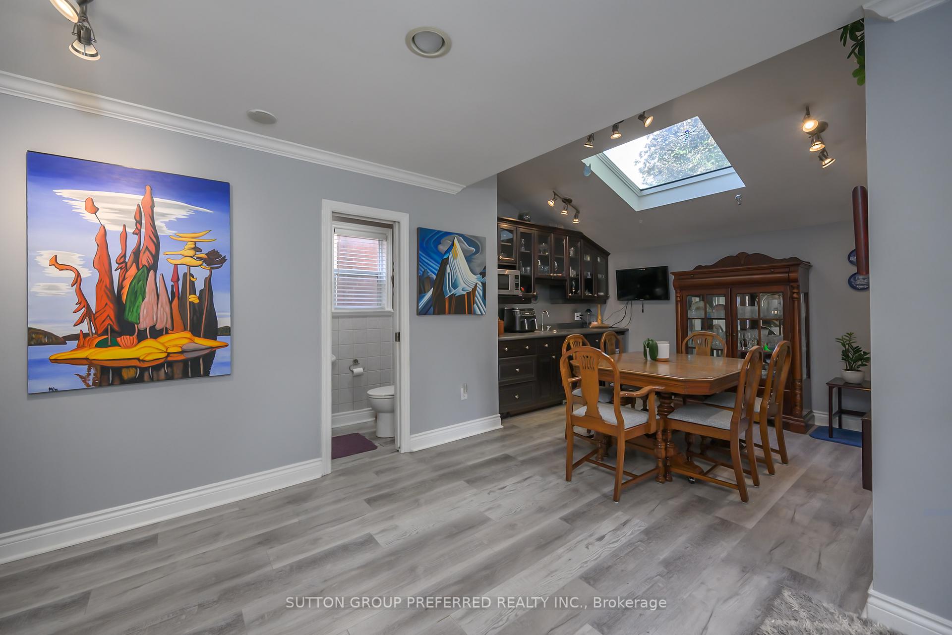 Photo 22 of 447 Woodman Avenue, London, East G — HOMEH
