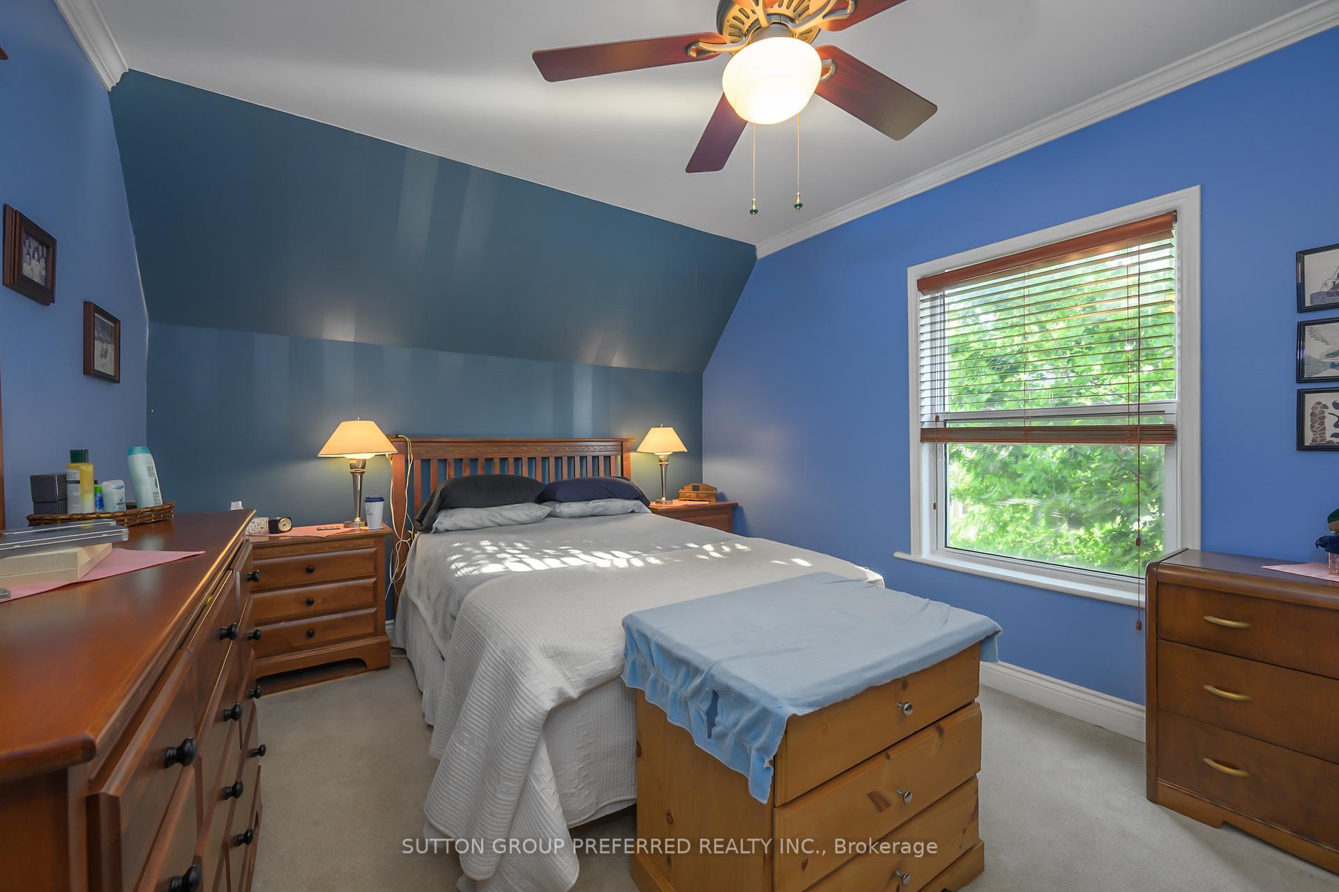 Photo 27 of 447 Woodman Avenue, London, East G — HOMEH