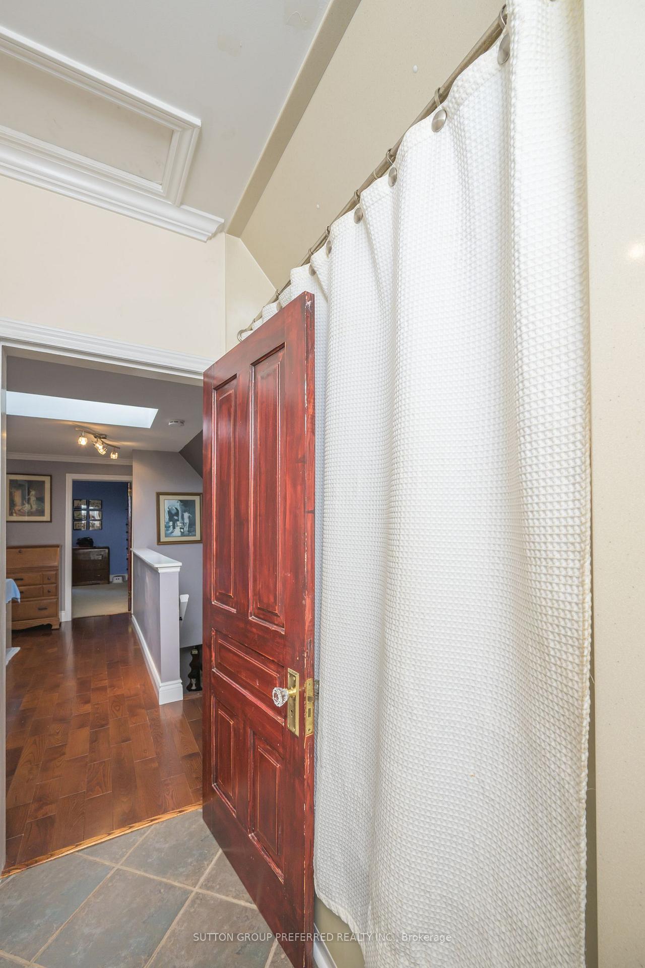 Photo 30 of 447 Woodman Avenue, London, East G — HOMEH