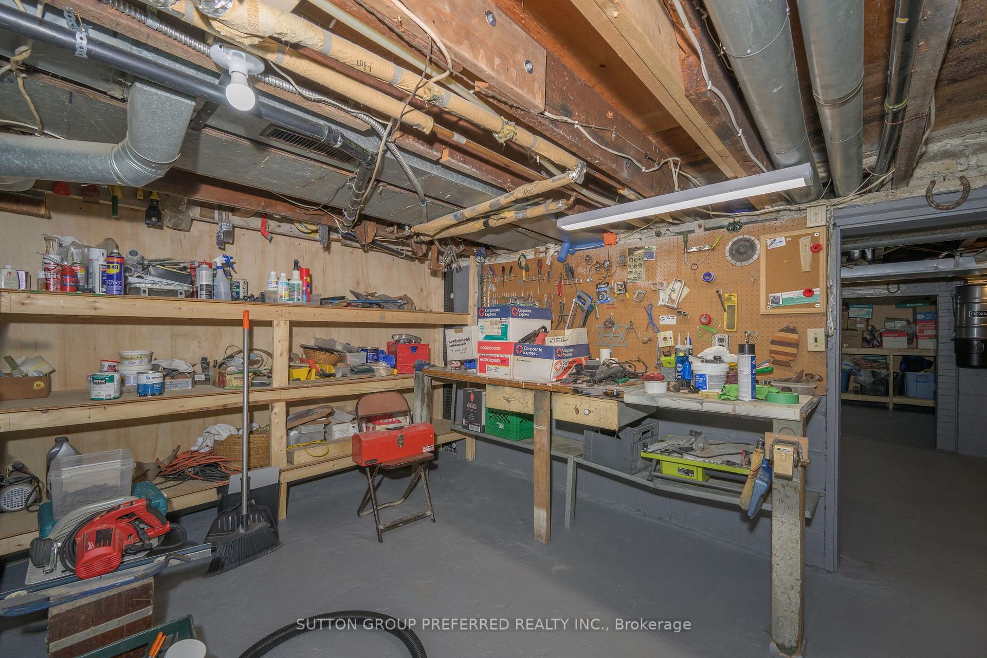 Photo 31 of 447 Woodman Avenue, London, East G — HOMEH