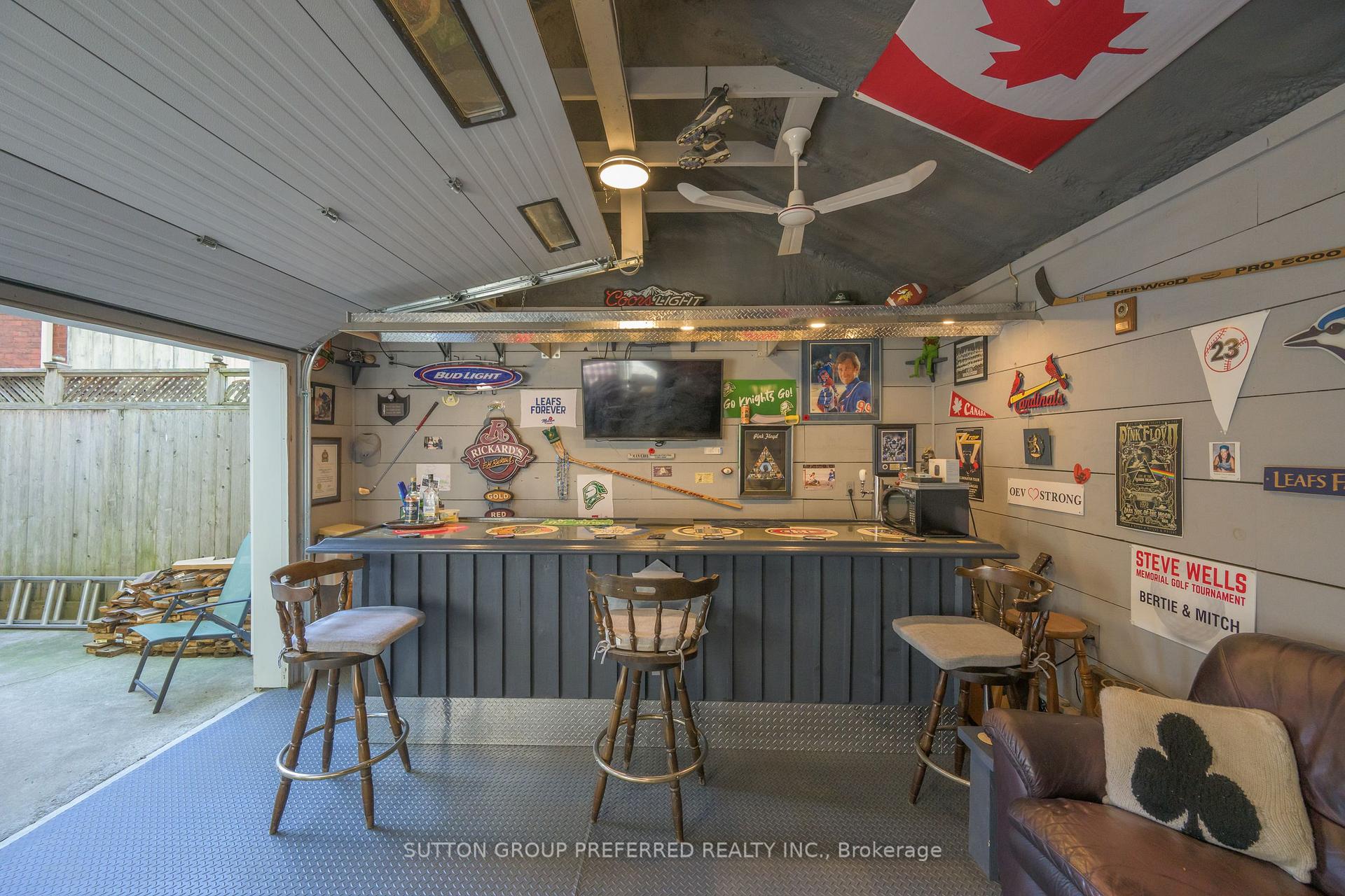 Photo 40 of 447 Woodman Avenue, London, East G — HOMEH