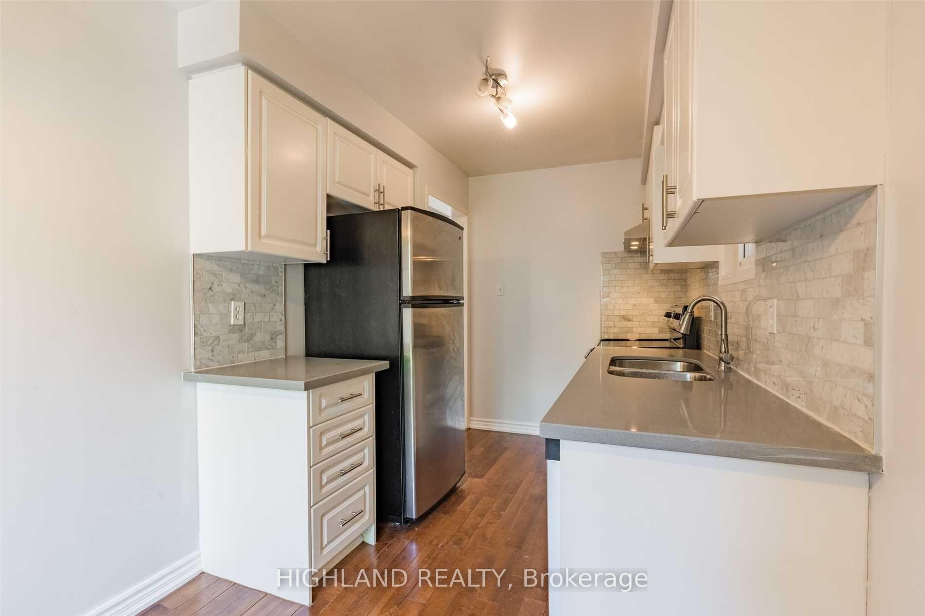 Photo 7 of 1130 Glen Valley Road, Oakville, West Oak Trails — HOMEH