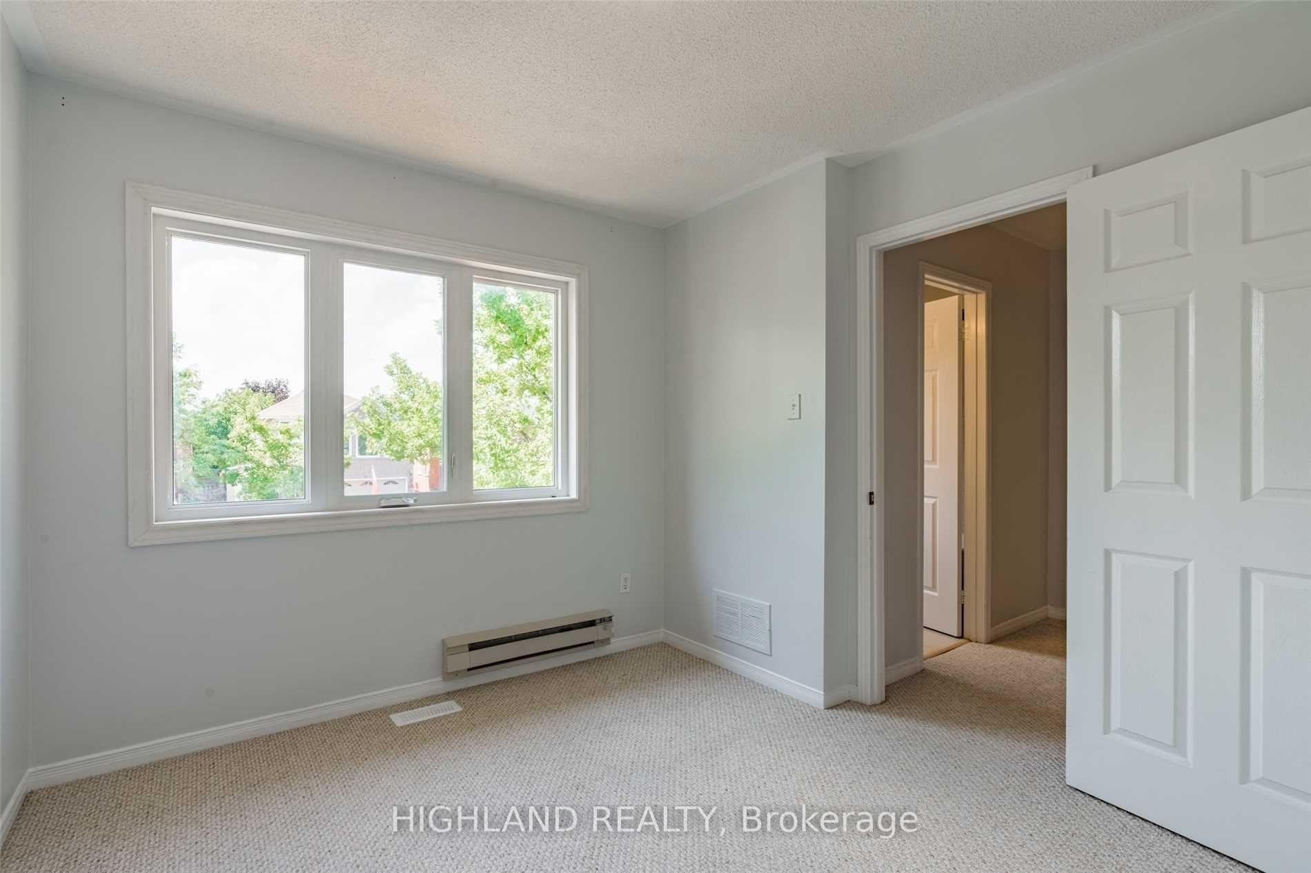 Photo 13 of 1130 Glen Valley Road, Oakville, West Oak Trails — HOMEH