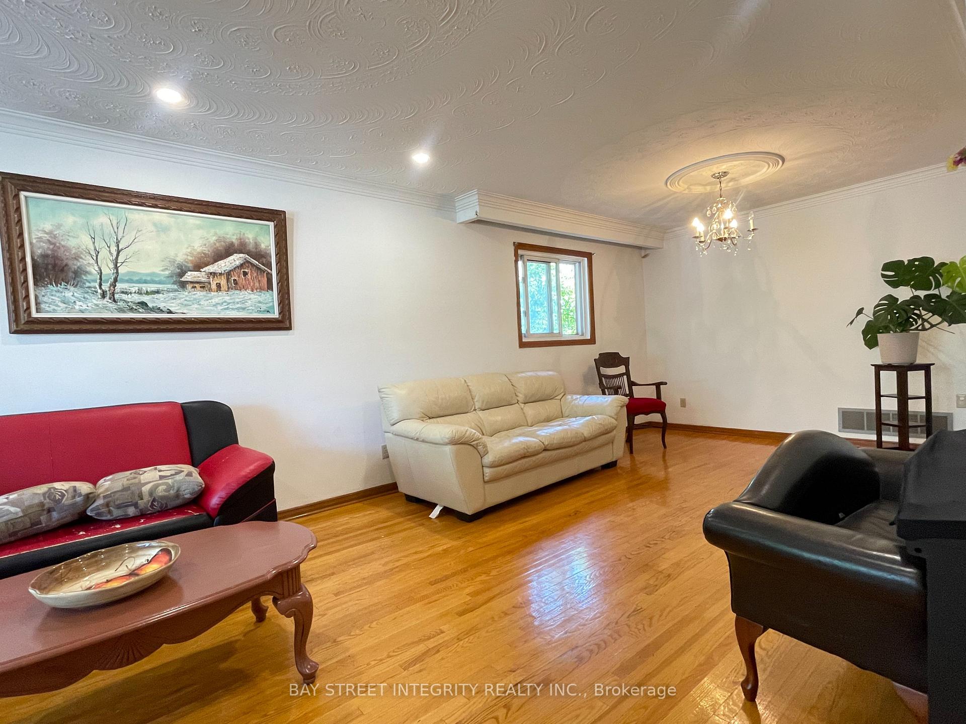 Photo 7 of 34 Iangrove Terrace, Scarborough, L'Amoreaux — HOMEH