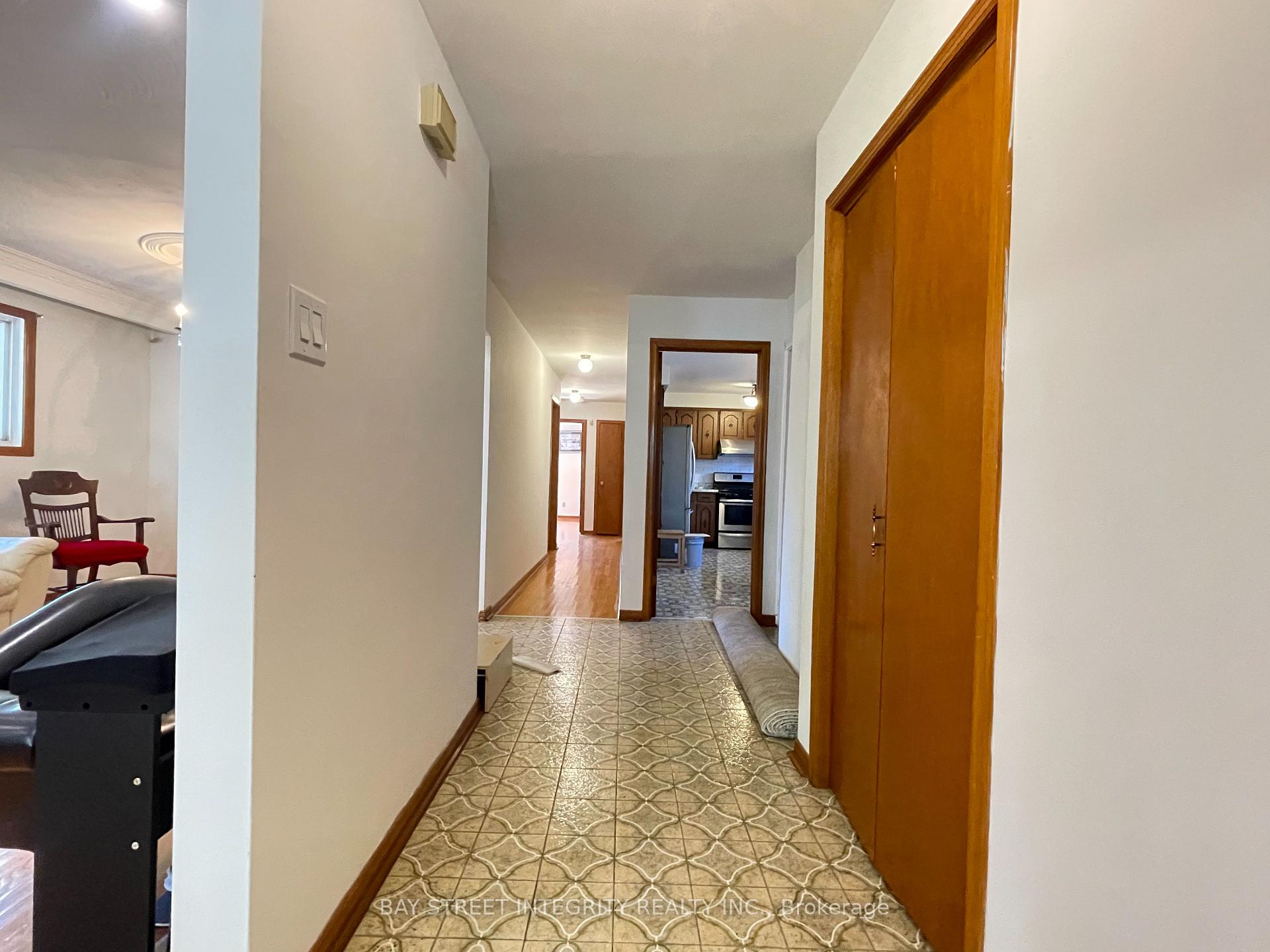 Photo 9 of 34 Iangrove Terrace, Scarborough, L'Amoreaux — HOMEH