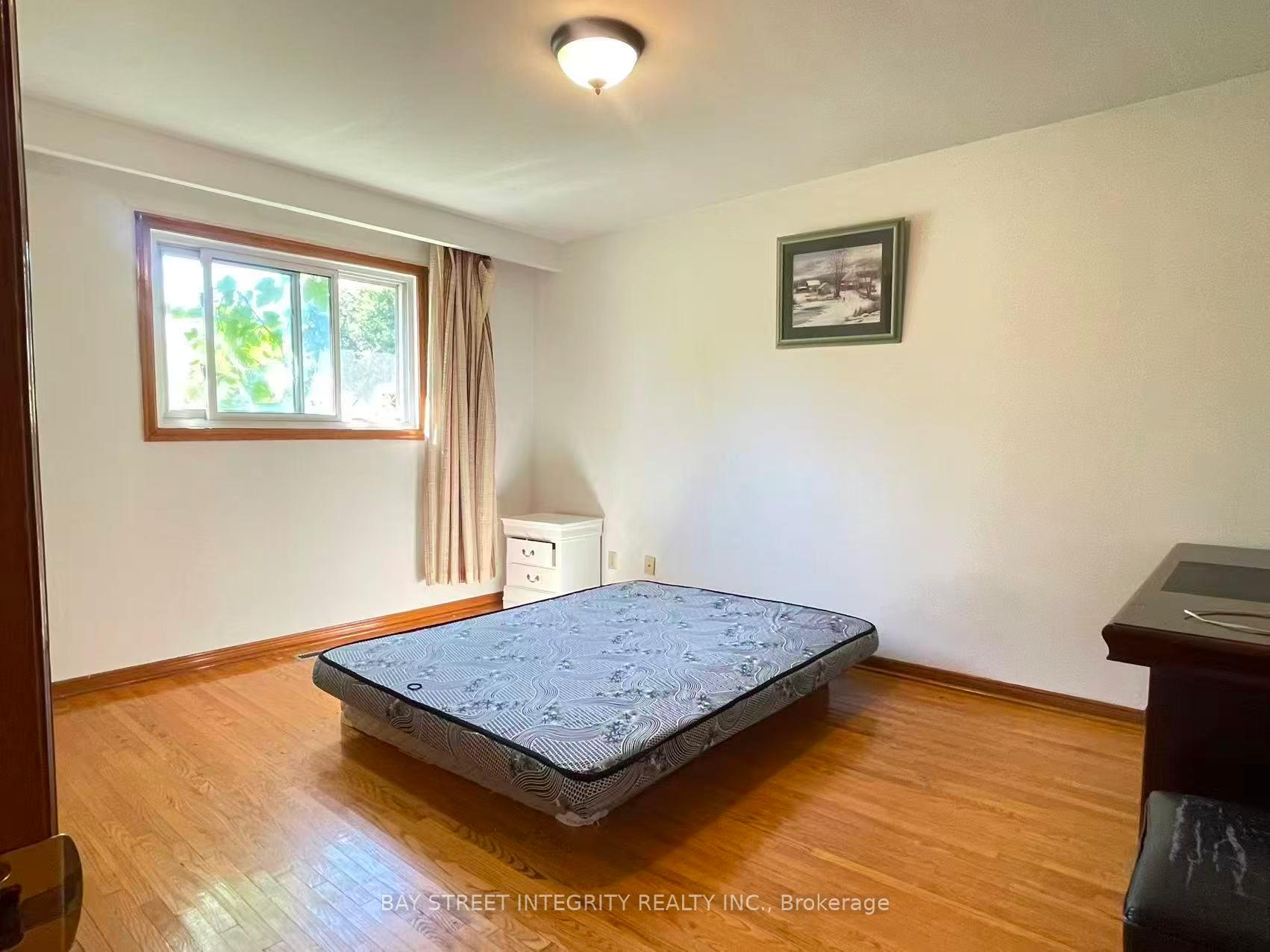 Photo 11 of 34 Iangrove Terrace, Scarborough, L'Amoreaux — HOMEH