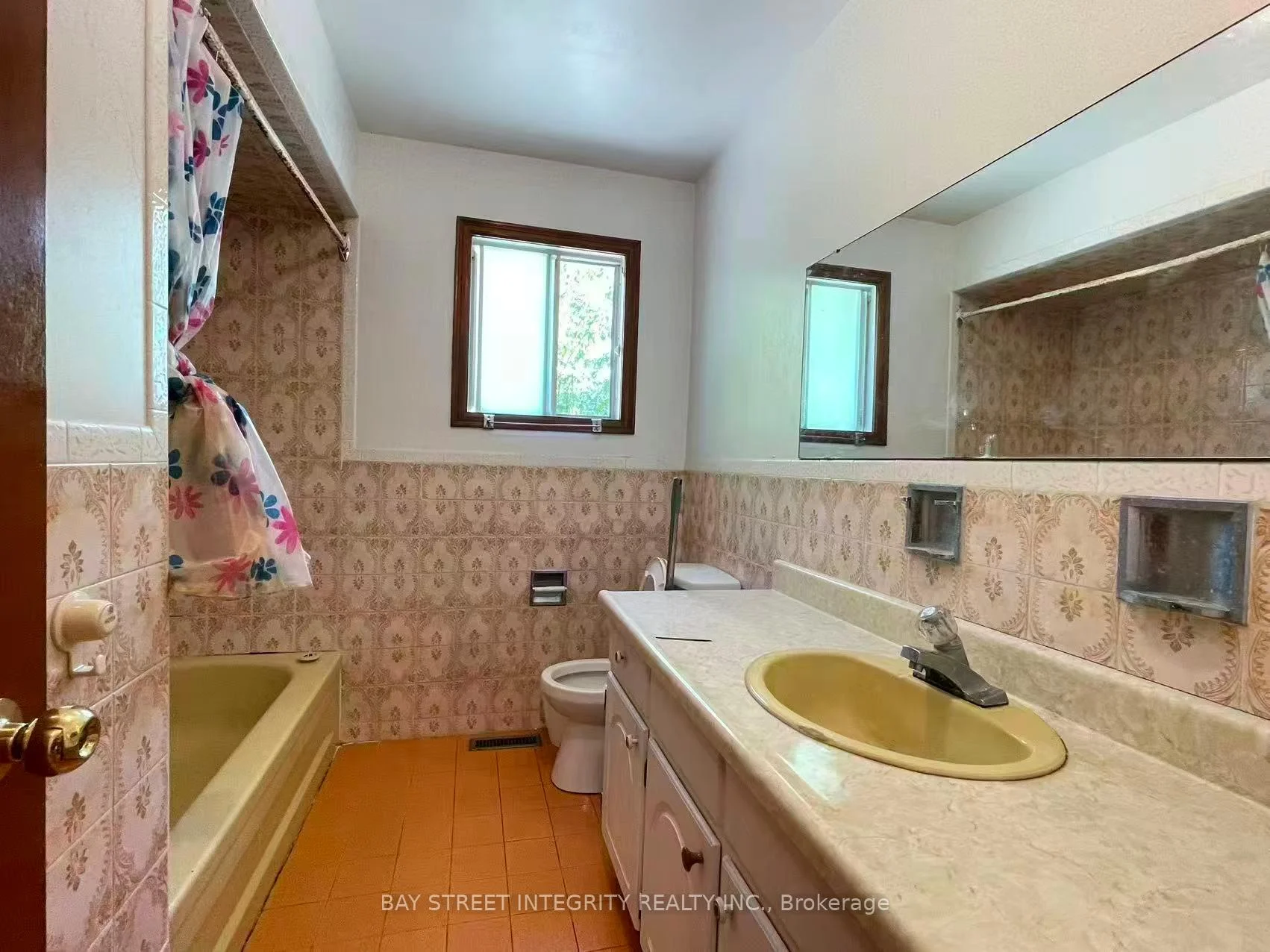 Photo 3 of 34 Iangrove Terrace, Scarborough, L'Amoreaux — HOMEH