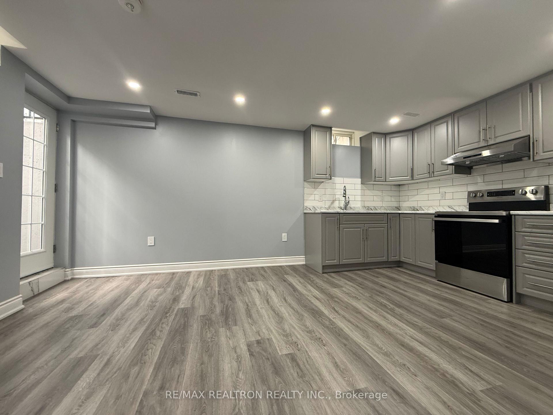 Photo 5 of Unit Basement Unit, 34 Nostalgia Court, Brampton, Fletcher's Creek Village — HOMEH