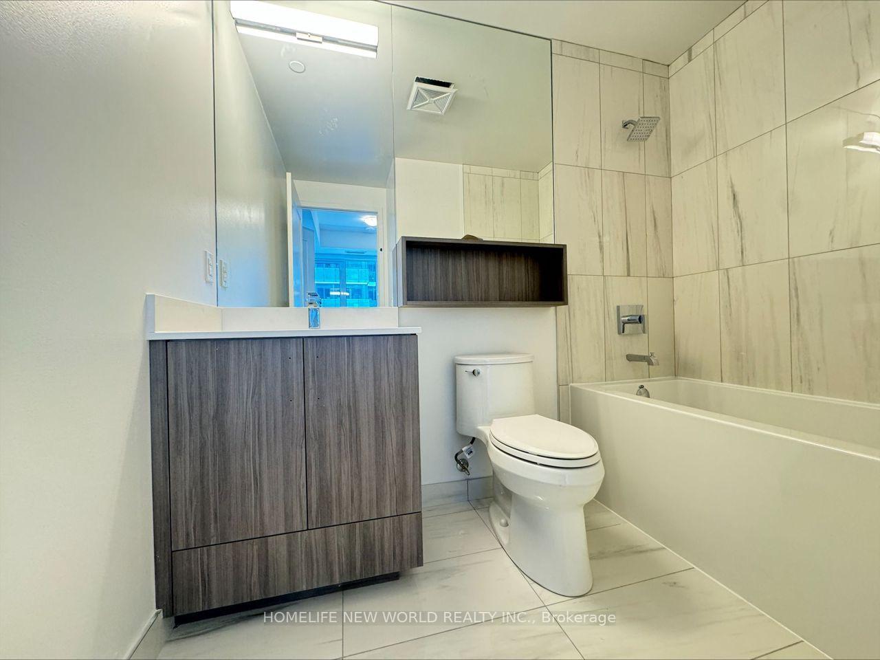 Photo 5 of Unit 2212 E, 70 Princess Street, Toronto, Waterfront Communities — HOMEH