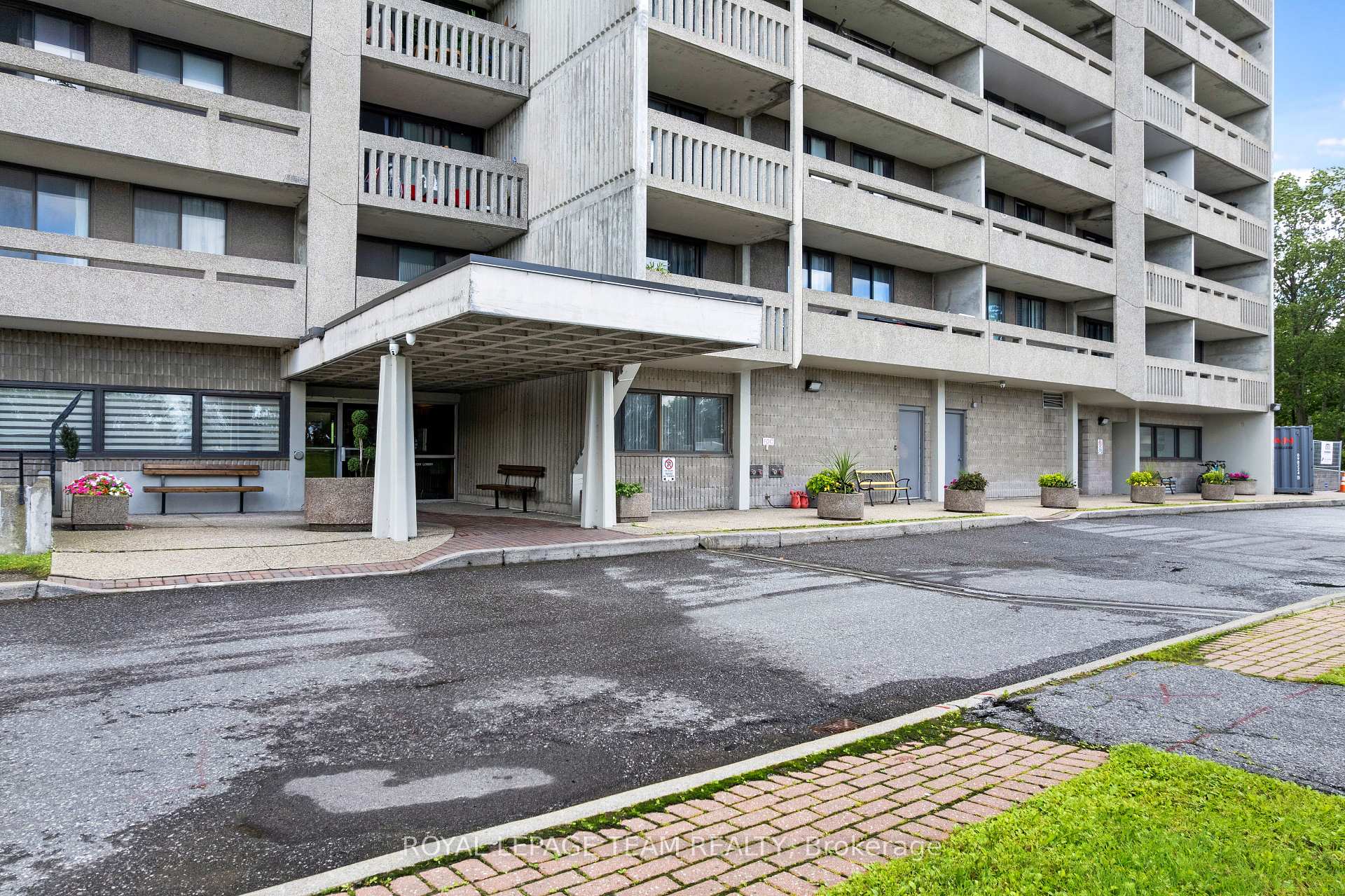 Photo 2 of Unit 1402, 415 Greenview Avenue, Ottawa, Britannia — HOMEH