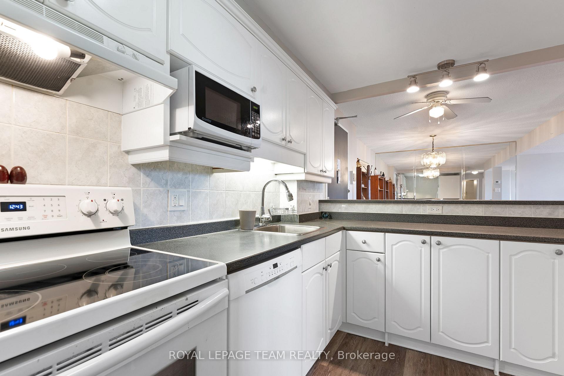Photo 13 of Unit 1402, 415 Greenview Avenue, Ottawa, Britannia — HOMEH