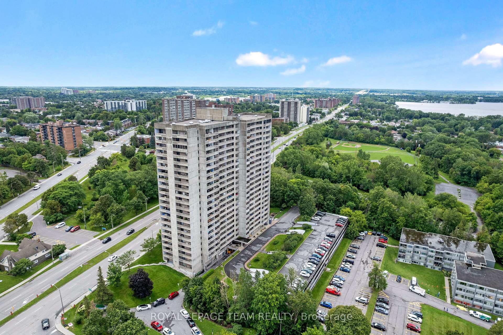 Photo 22 of Unit 1402, 415 Greenview Avenue, Ottawa, Britannia — HOMEH