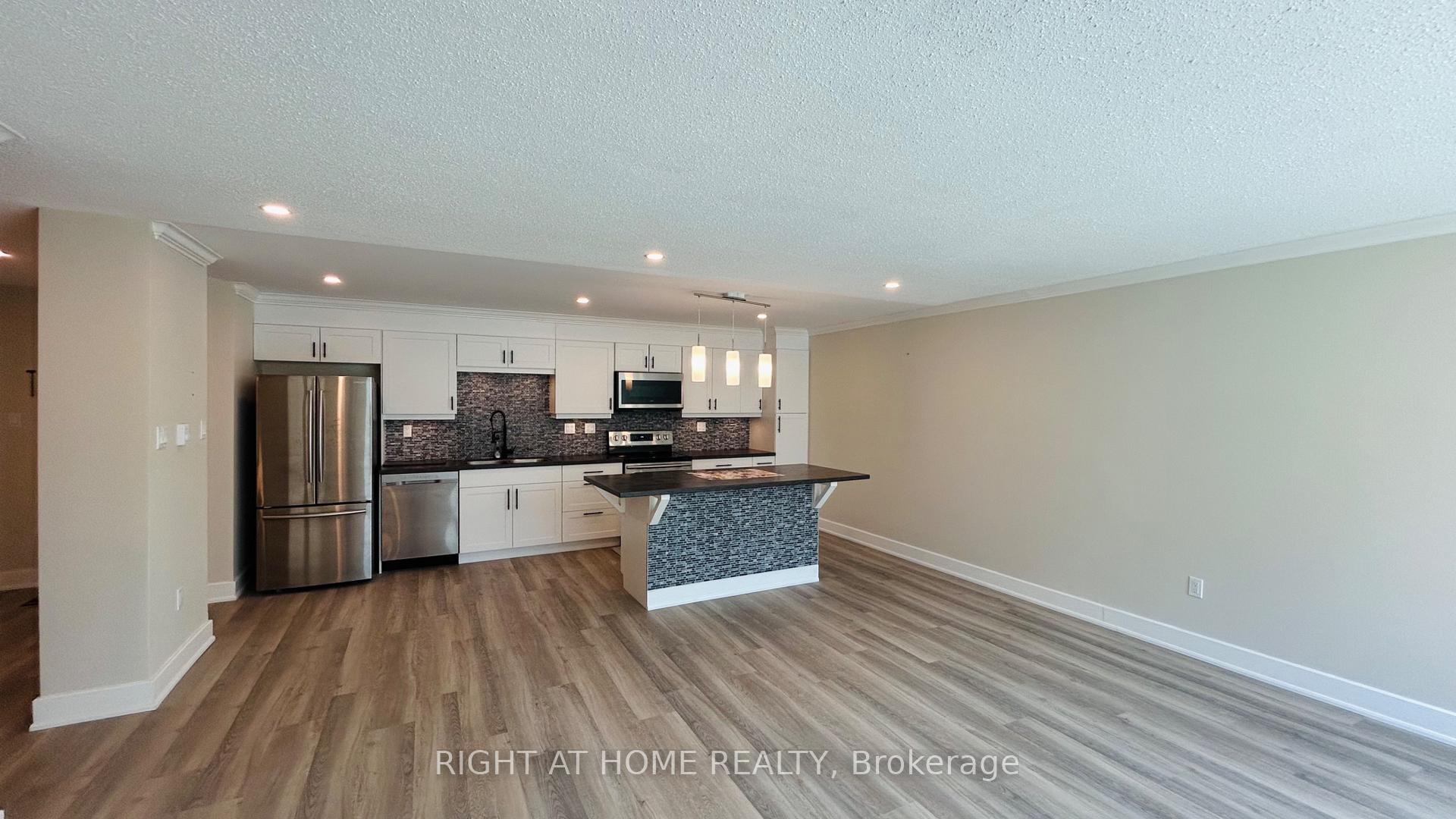 Photo 5 of Unit 103, 45 Pond Mills Road, London, South J — HOMEH