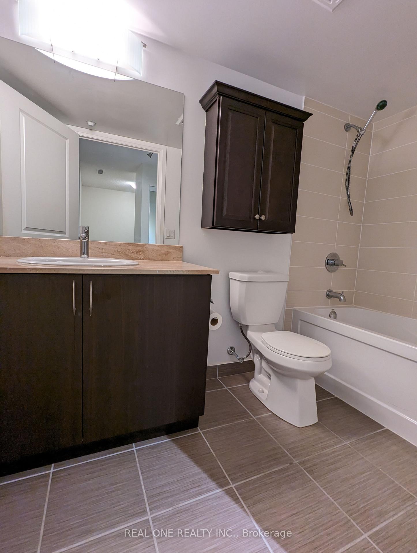 Photo 7 of Unit 326, 372 Highway 7 E, Richmond Hill, Doncrest — HOMEH