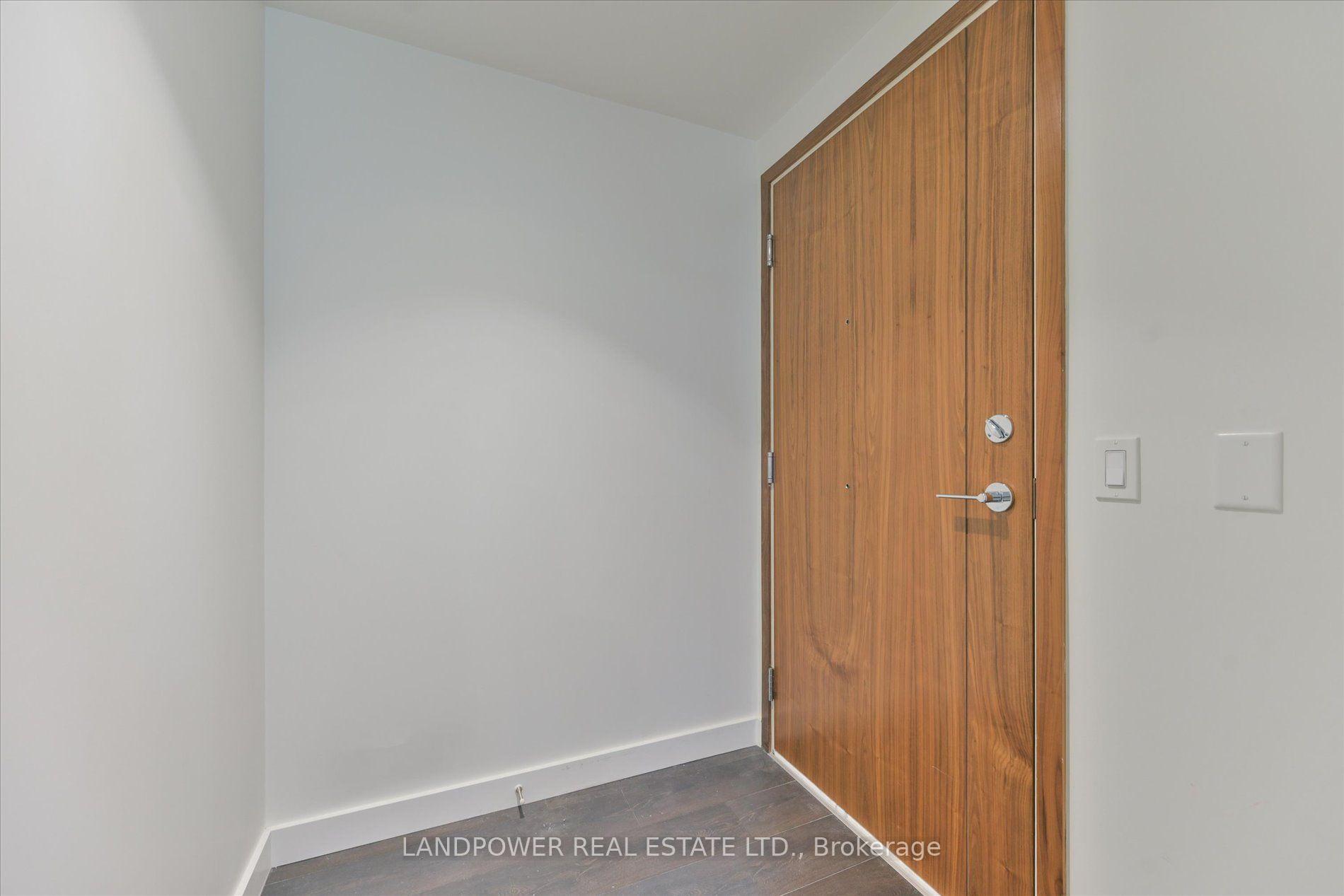 Photo 3 of Unit 2712, 95 Mcmahon Drive, North York, Bayview Village — HOMEH