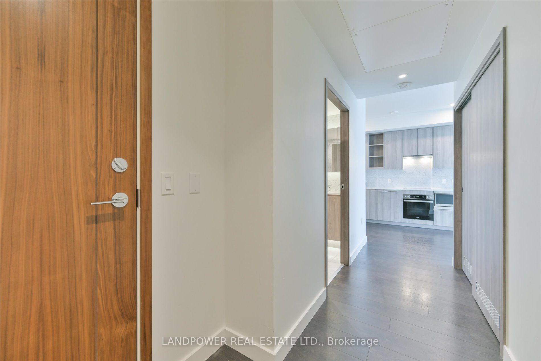 Photo 4 of Unit 2712, 95 Mcmahon Drive, North York, Bayview Village — HOMEH
