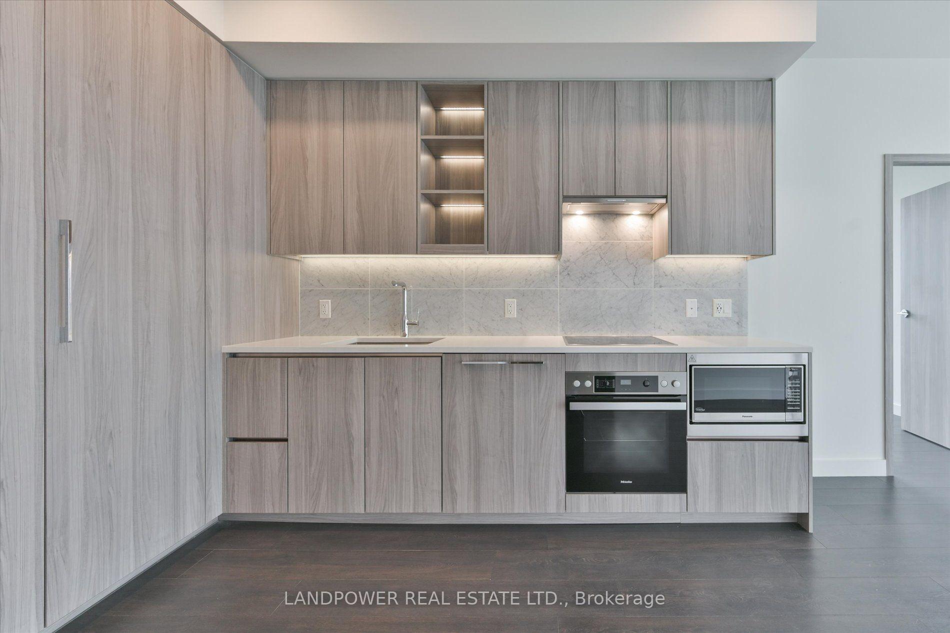 Photo 6 of Unit 2712, 95 Mcmahon Drive, North York, Bayview Village — HOMEH