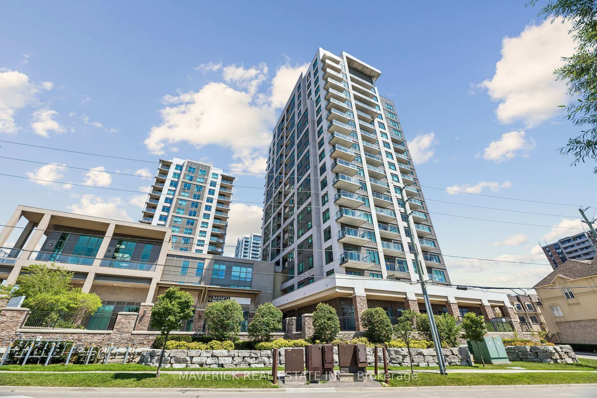 Photo of Unit 706, 1215 Bayly Street