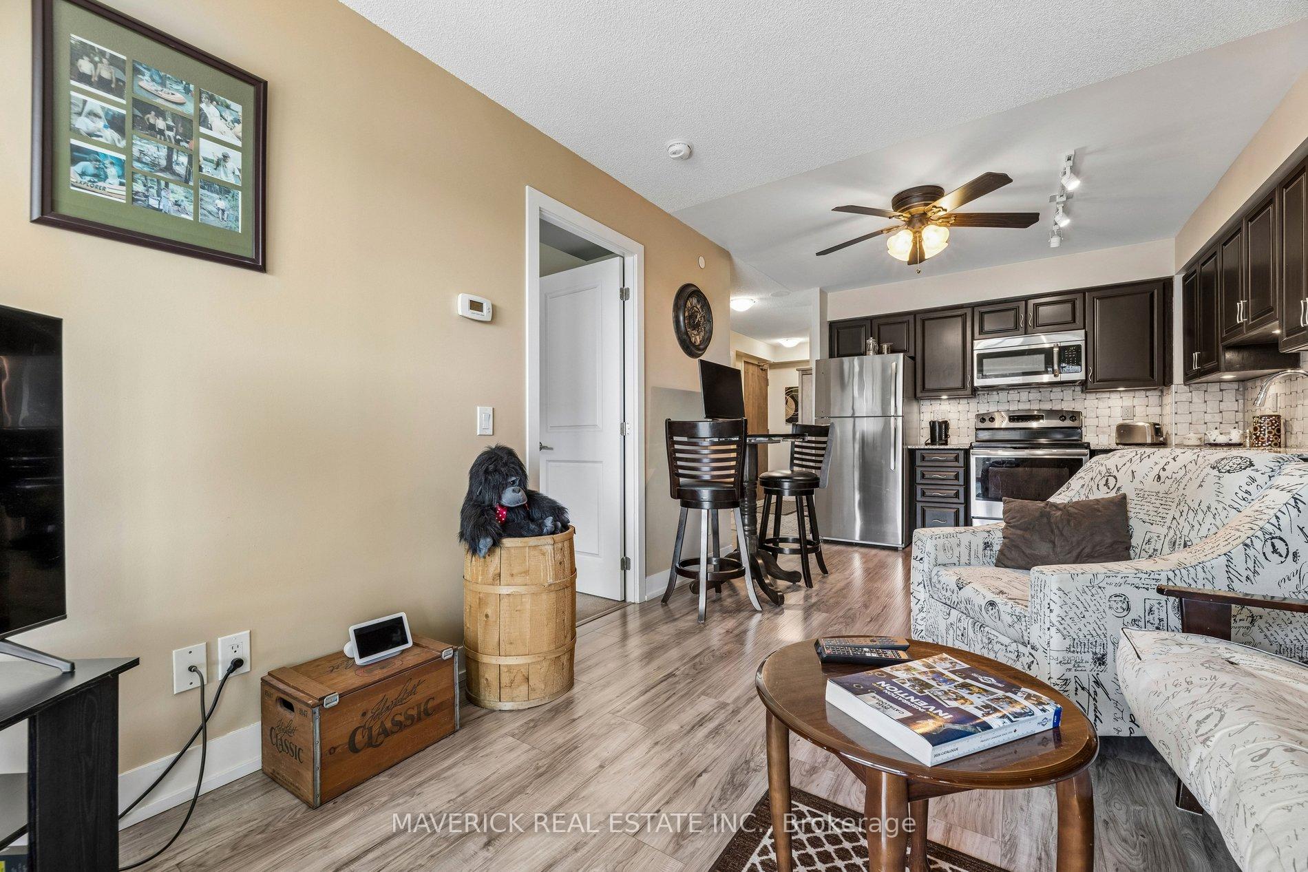 Photo 9 of Unit 706, 1215 Bayly Street, Pickering, Bay Ridges — HOMEH