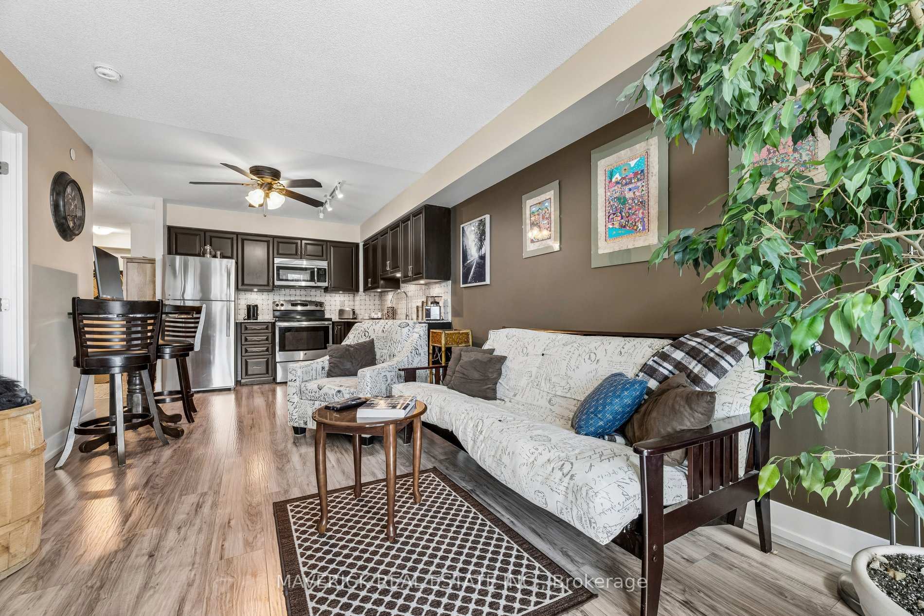 Photo 10 of Unit 706, 1215 Bayly Street, Pickering, Bay Ridges — HOMEH
