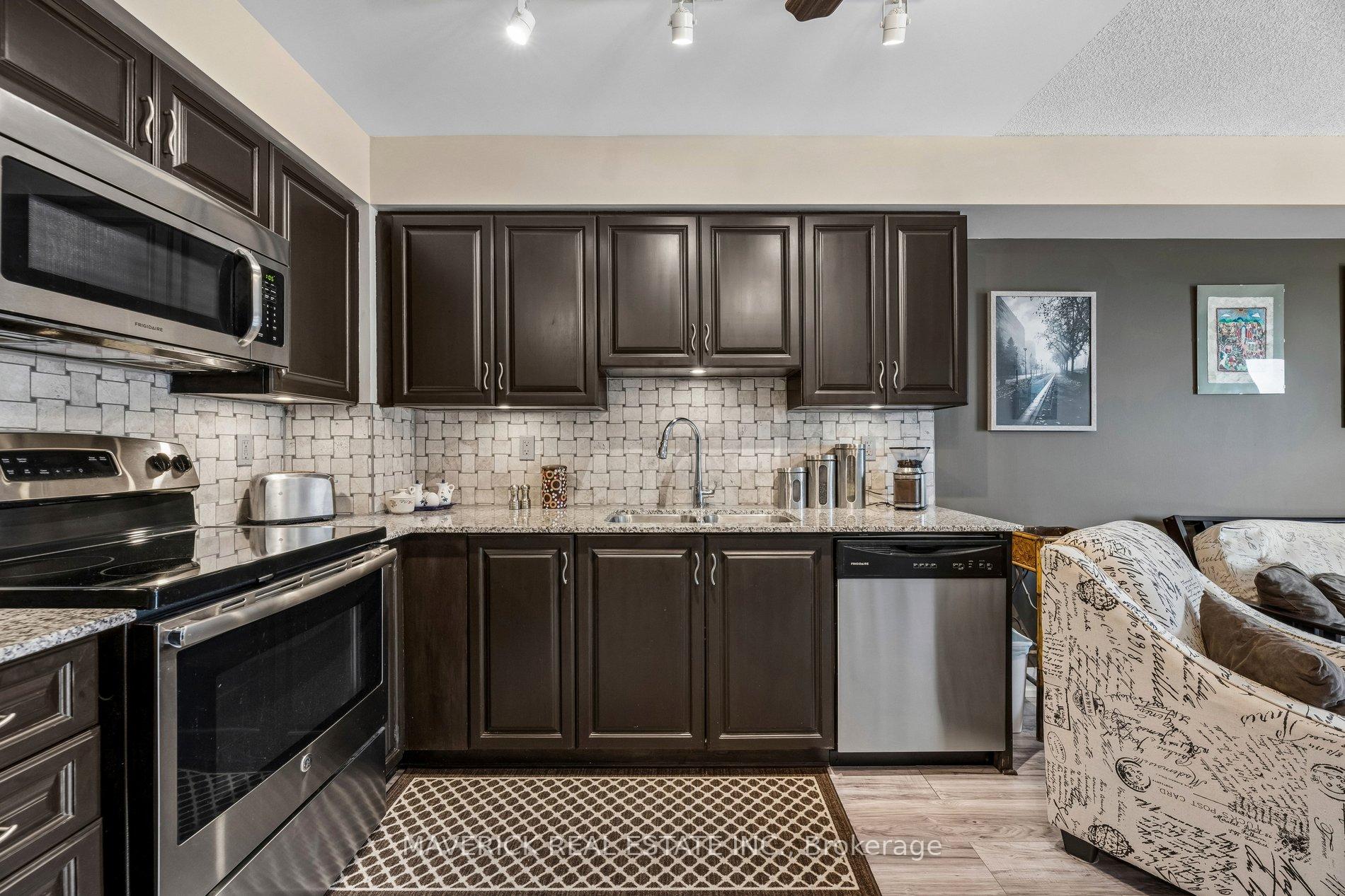 Photo 13 of Unit 706, 1215 Bayly Street, Pickering, Bay Ridges — HOMEH
