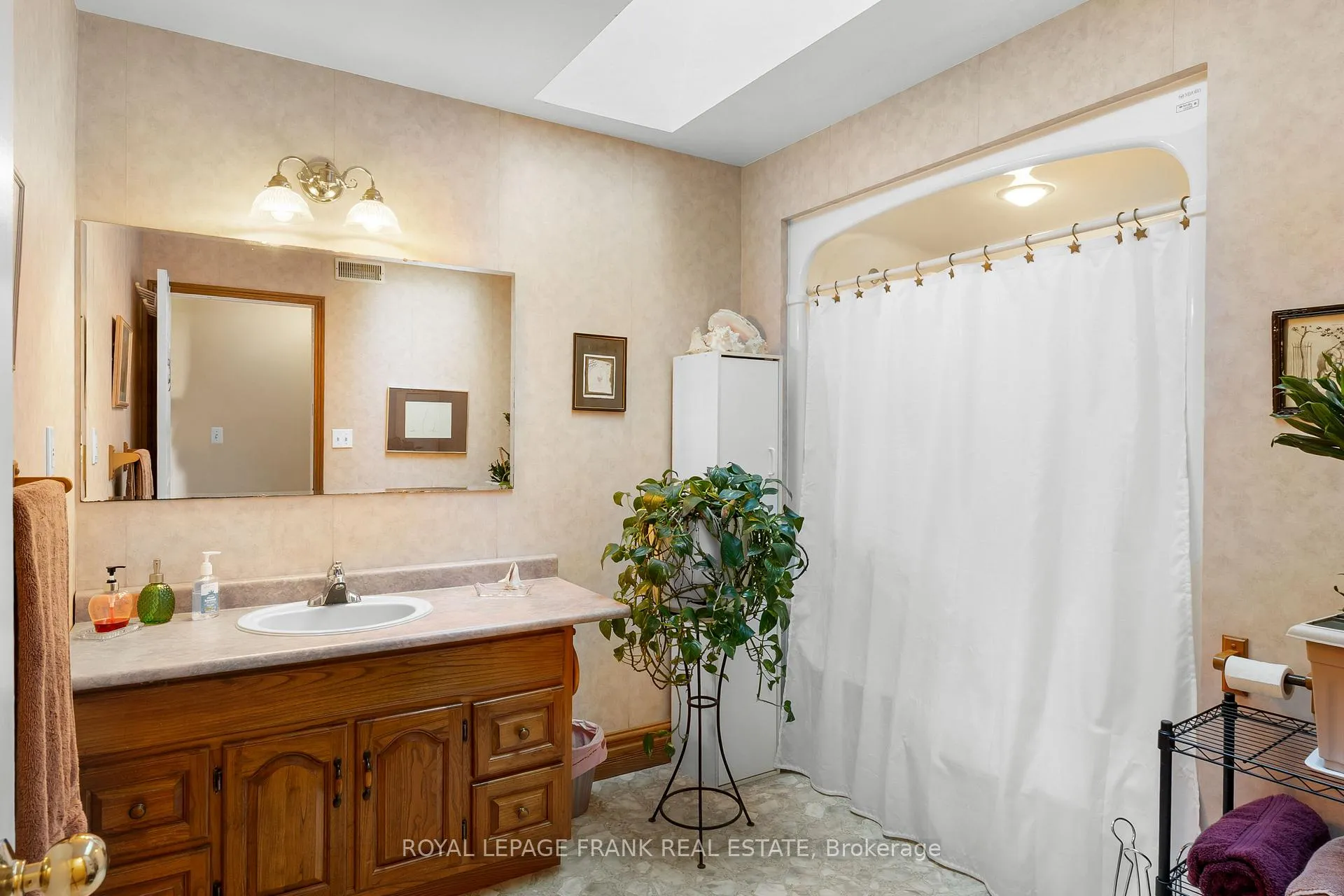 Photo 16 of 2269 Thurstonia Road, Kawartha Lakes, Verulam — HOMEH