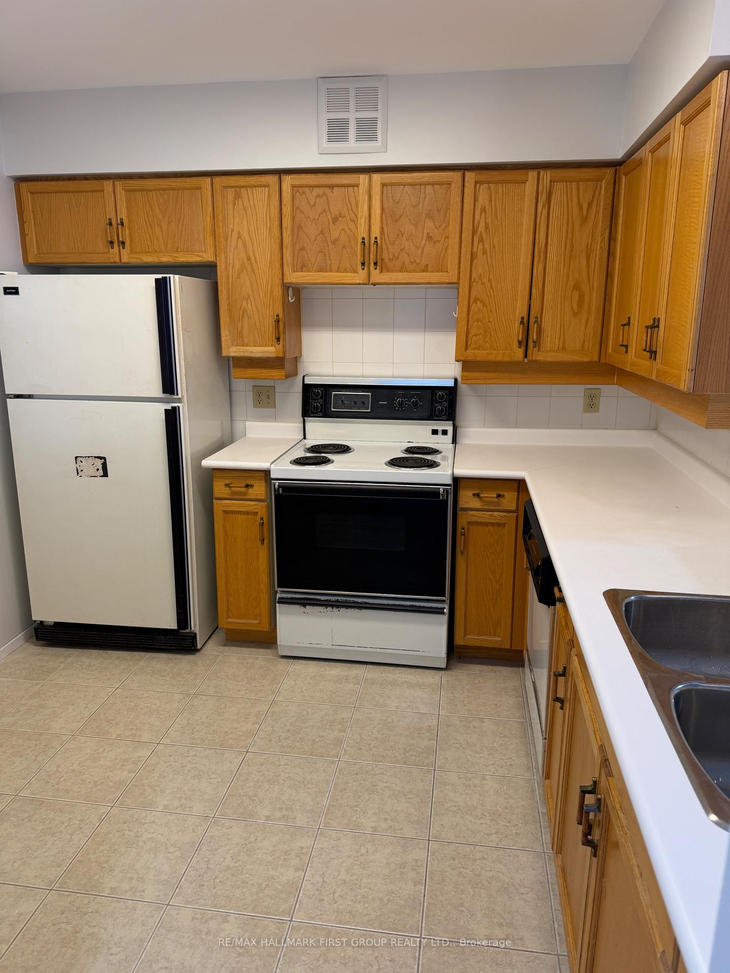 Photo 2 of Unit 1132, 1880 Valley Farm Road, Pickering, Town Centre — HOMEH