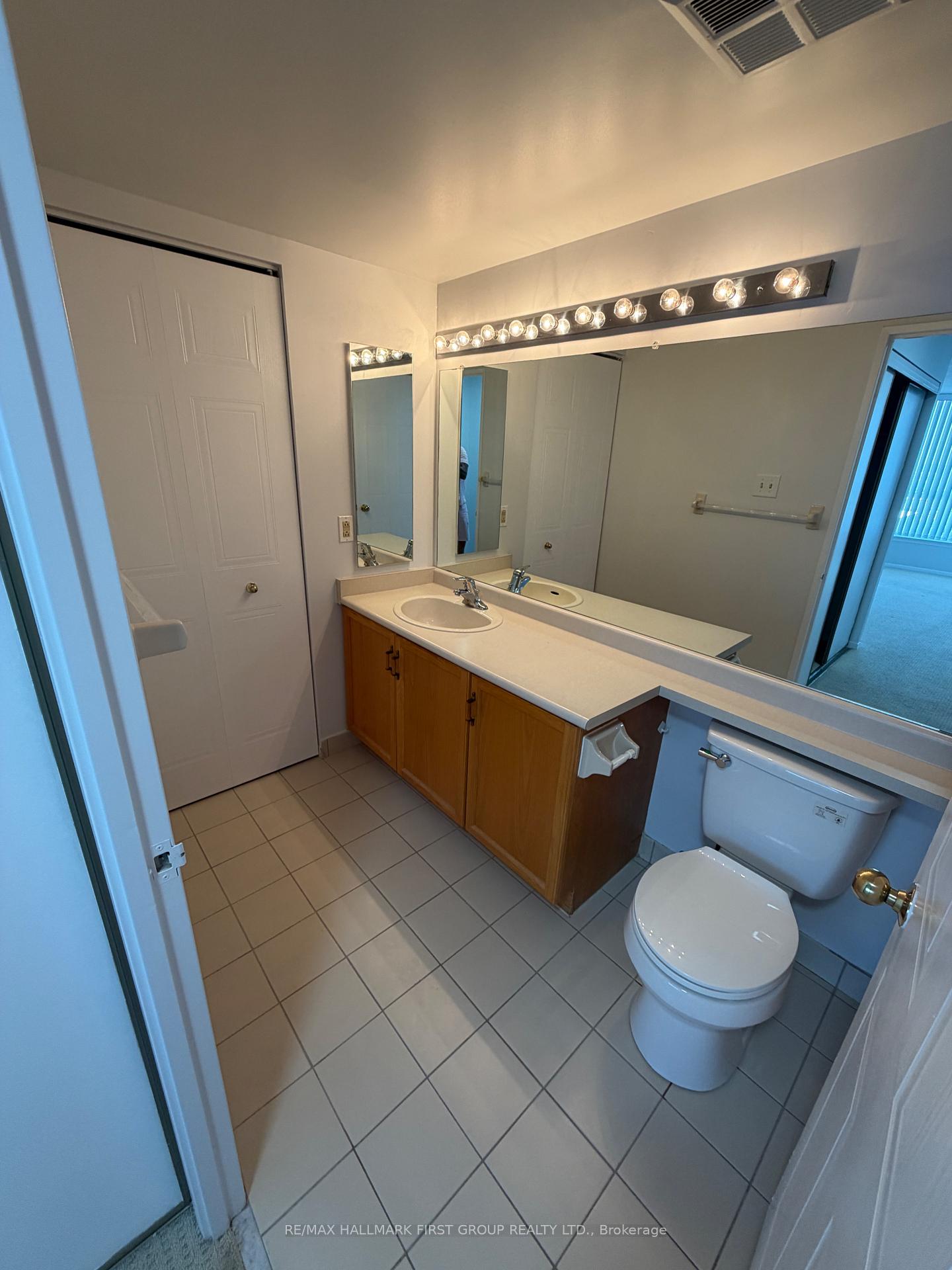Photo 11 of Unit 1132, 1880 Valley Farm Road, Pickering, Town Centre — HOMEH