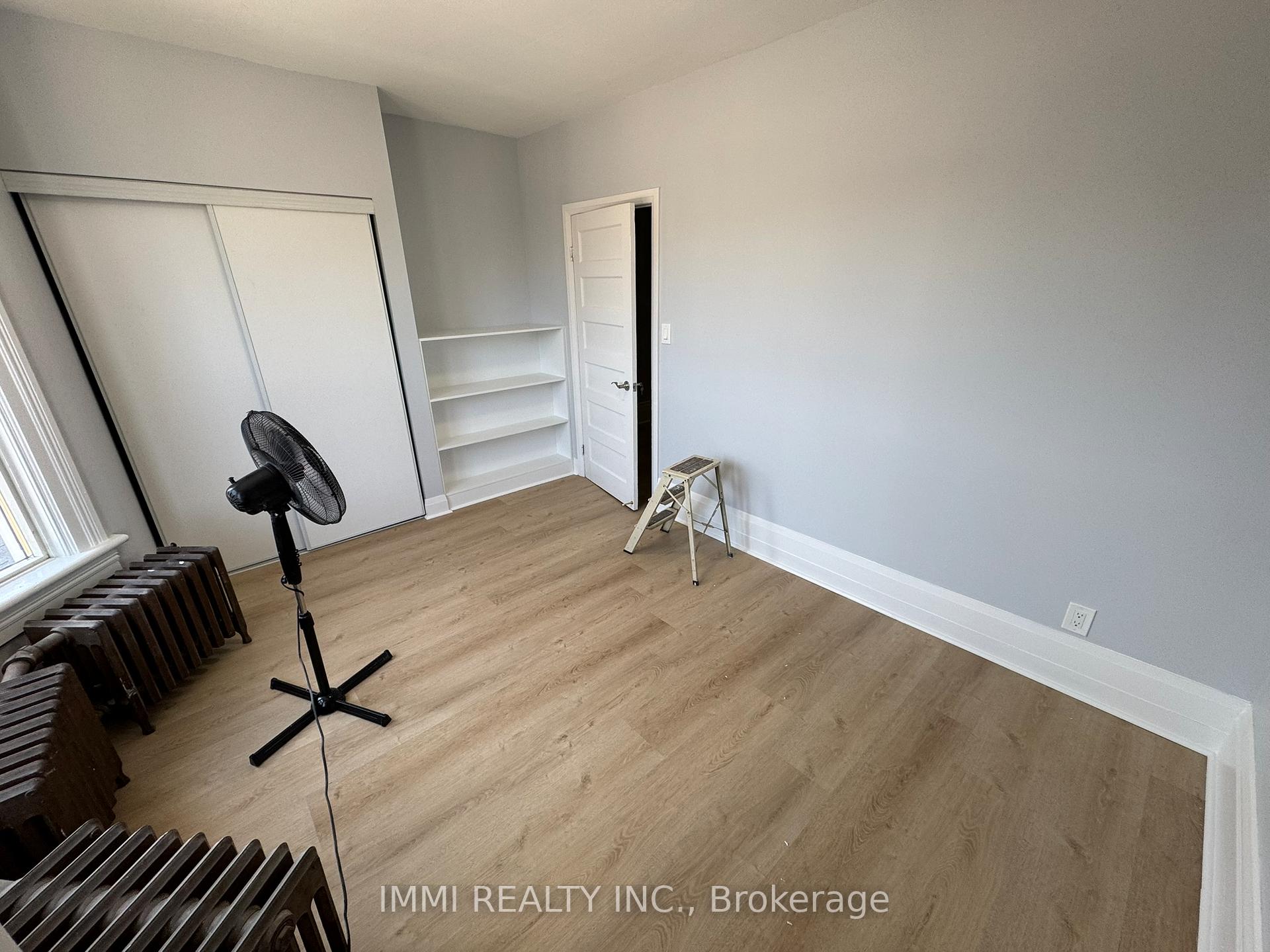 Photo 2 of Unit 201, 618 Bathurst Street, Toronto, Palmerston-Little Italy — HOMEH