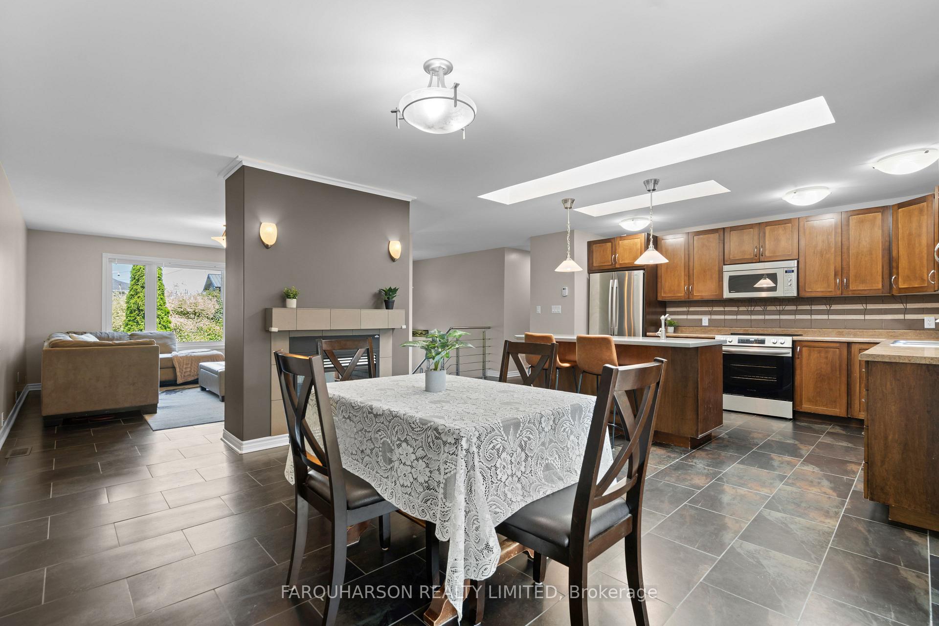 Photo 11 of 113 George Road, Georgina, Sutton & Jackson's Point — HOMEH