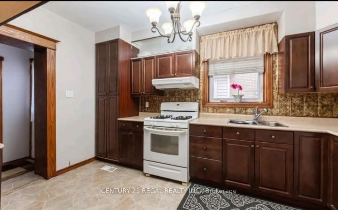Photo 13 of Unit Main, 133 Eastbourne Avenue, Hamilton, Blakeley — HOMEH